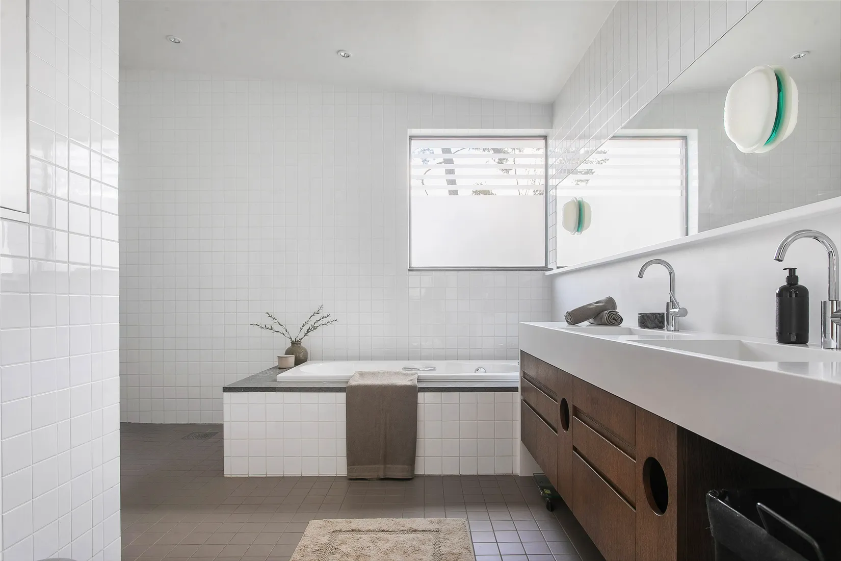 Villa, Hermelinsvägen 18B, Boo Gård, Nacka