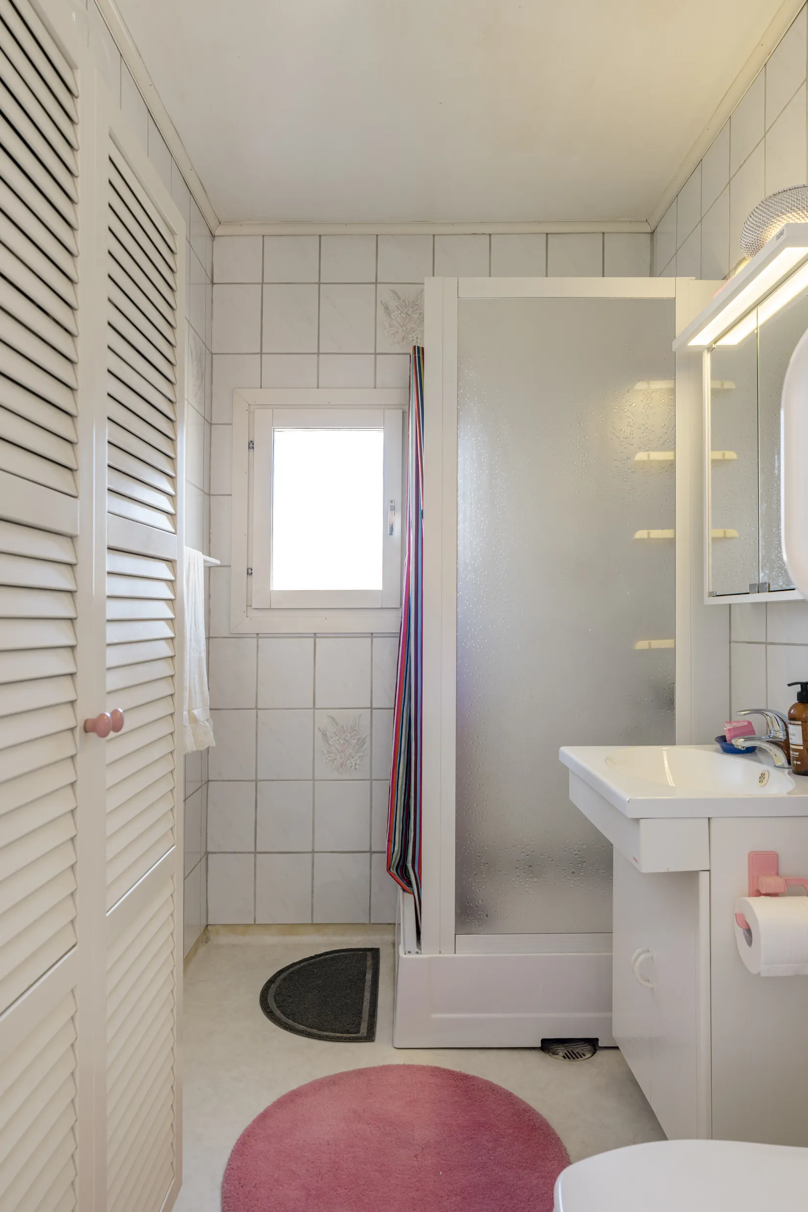Villa, Brobyvägen 12, Ella Park - Ensta - Ella Gård, Täby
