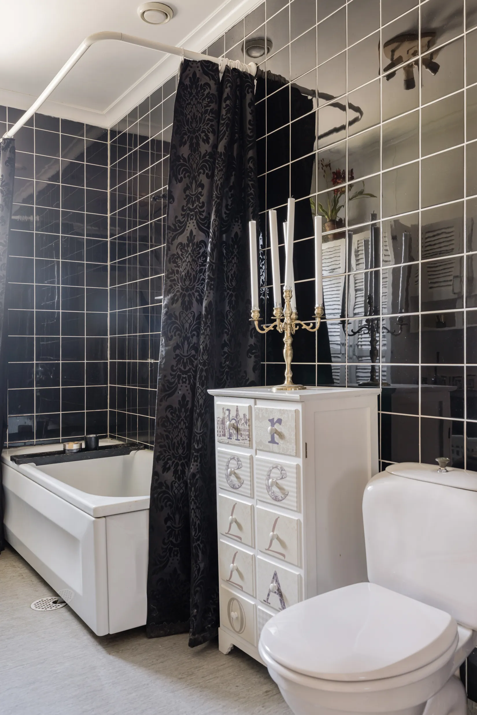 Villa, Brobyvägen 12, Ella Park - Ensta - Ella Gård, Täby