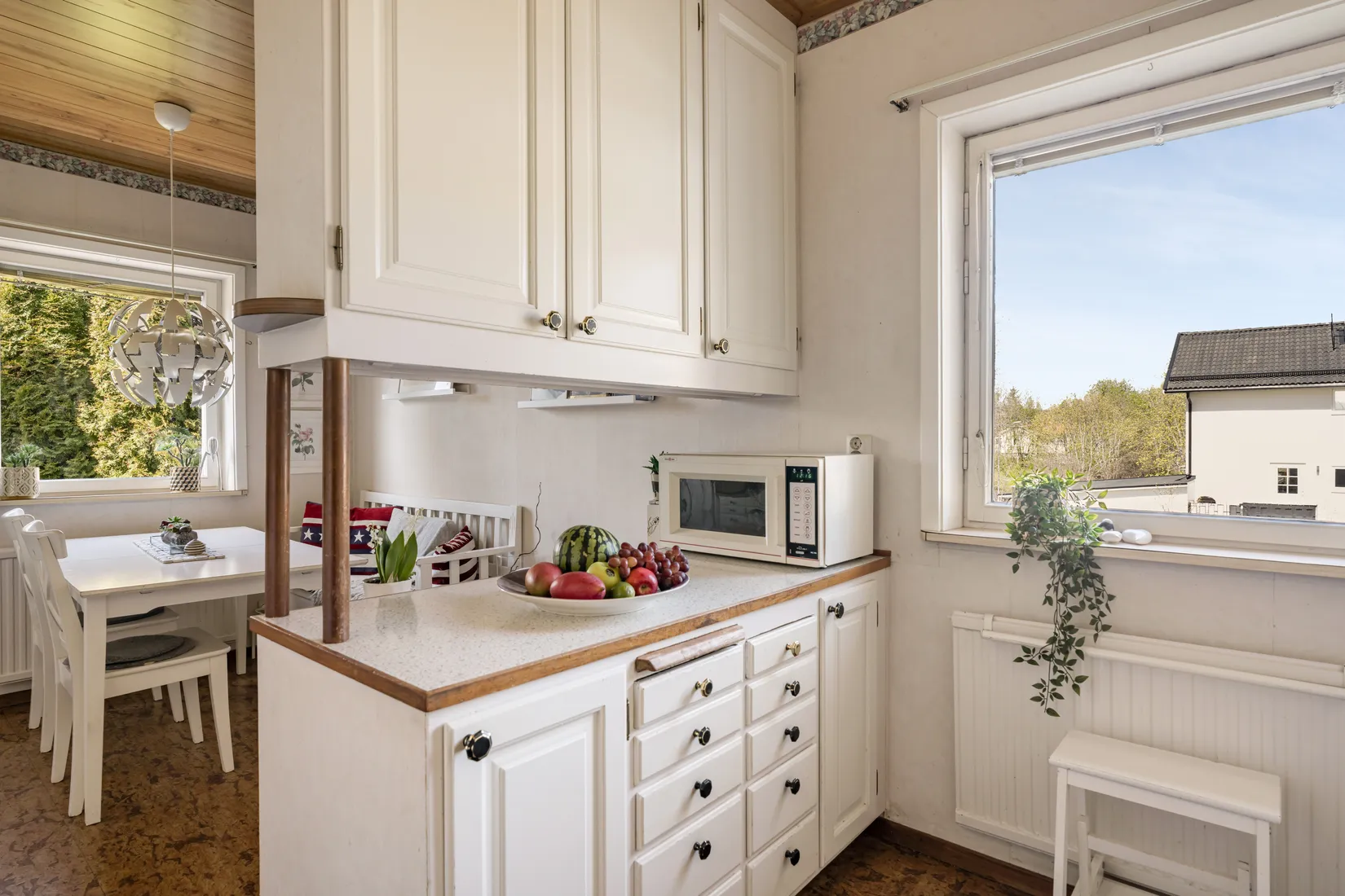 Villa, Brobyvägen 12, Ella Park - Ensta - Ella Gård, Täby