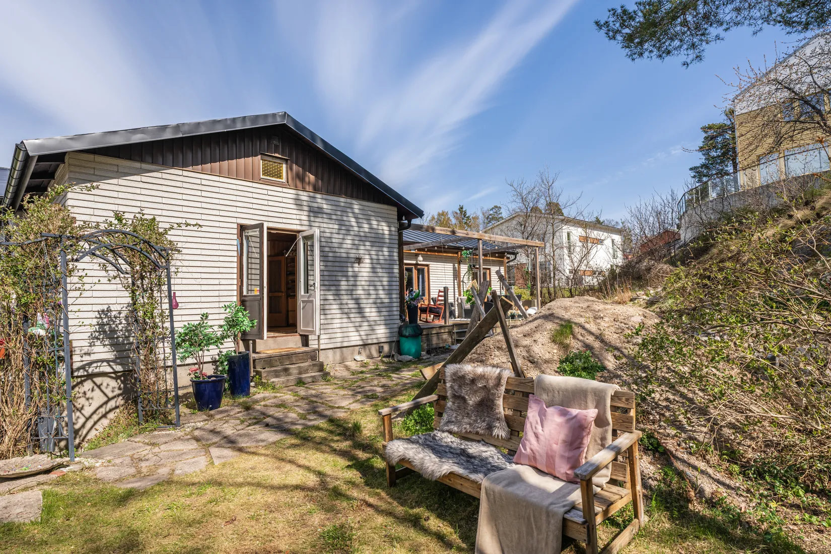 Villa, Brobyvägen 12, Ella Park - Ensta - Ella Gård, Täby