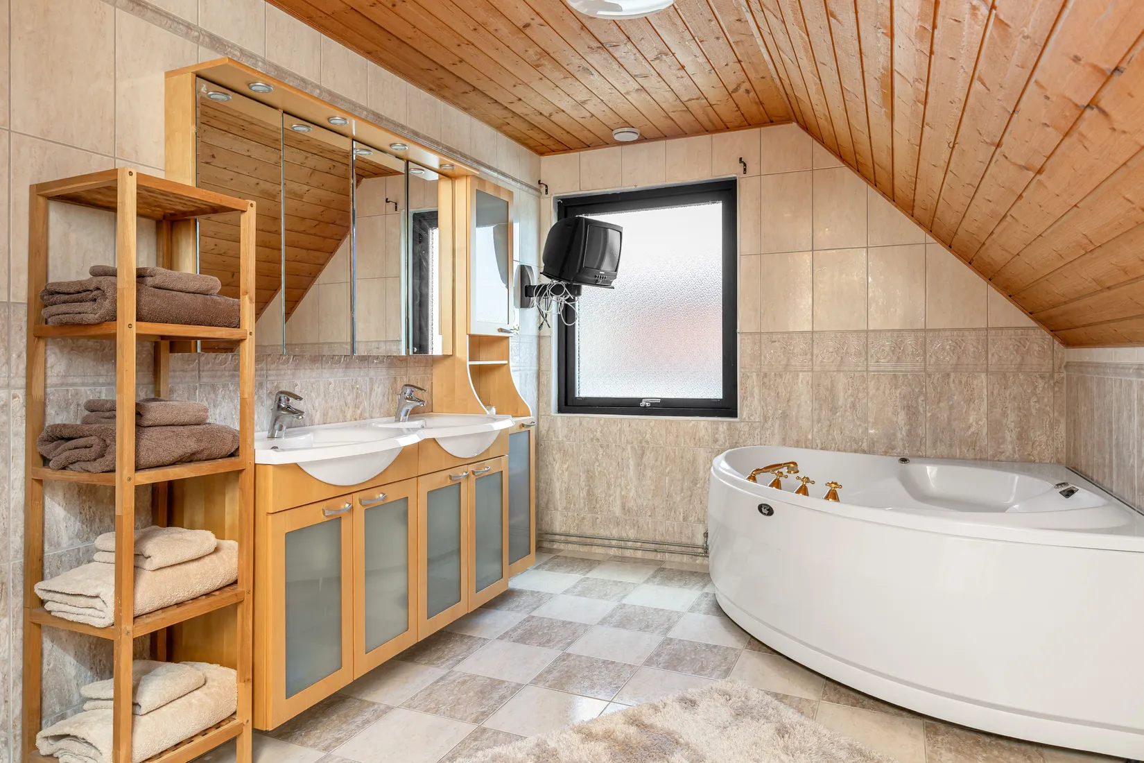 Villa, Lokegatan 13, Vikingstad, Linköping