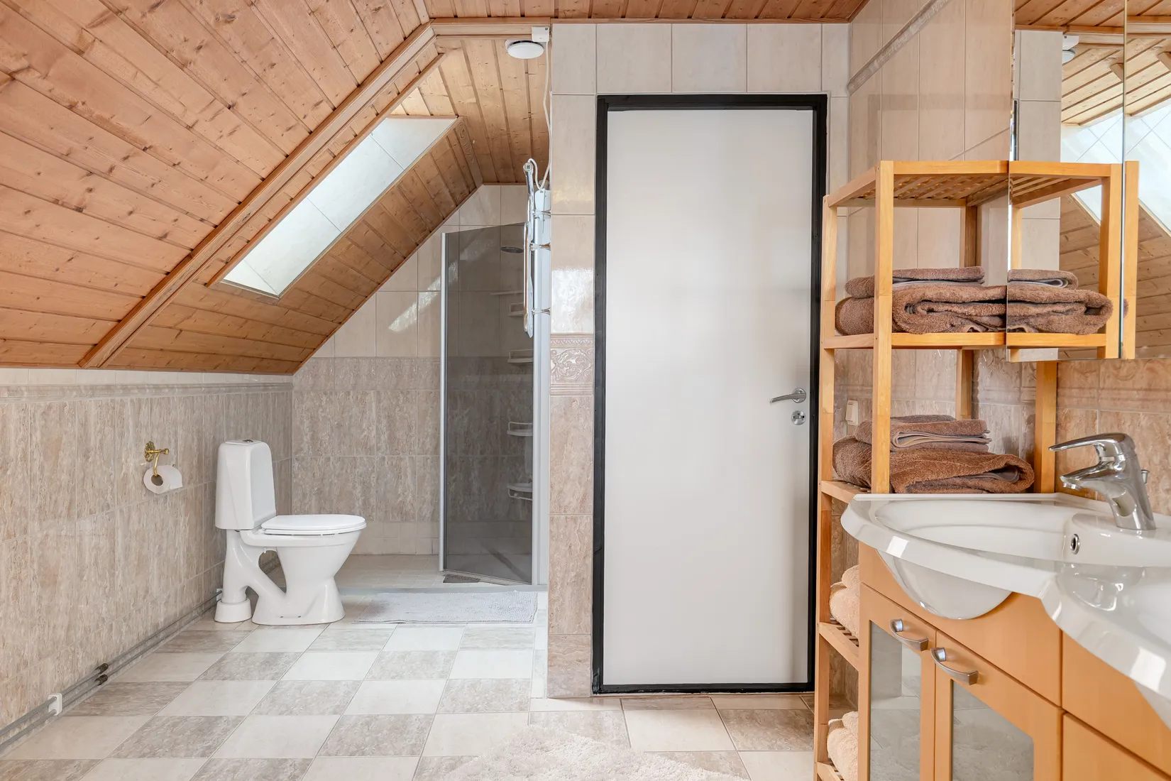 Villa, Lokegatan 13, Vikingstad, Linköping