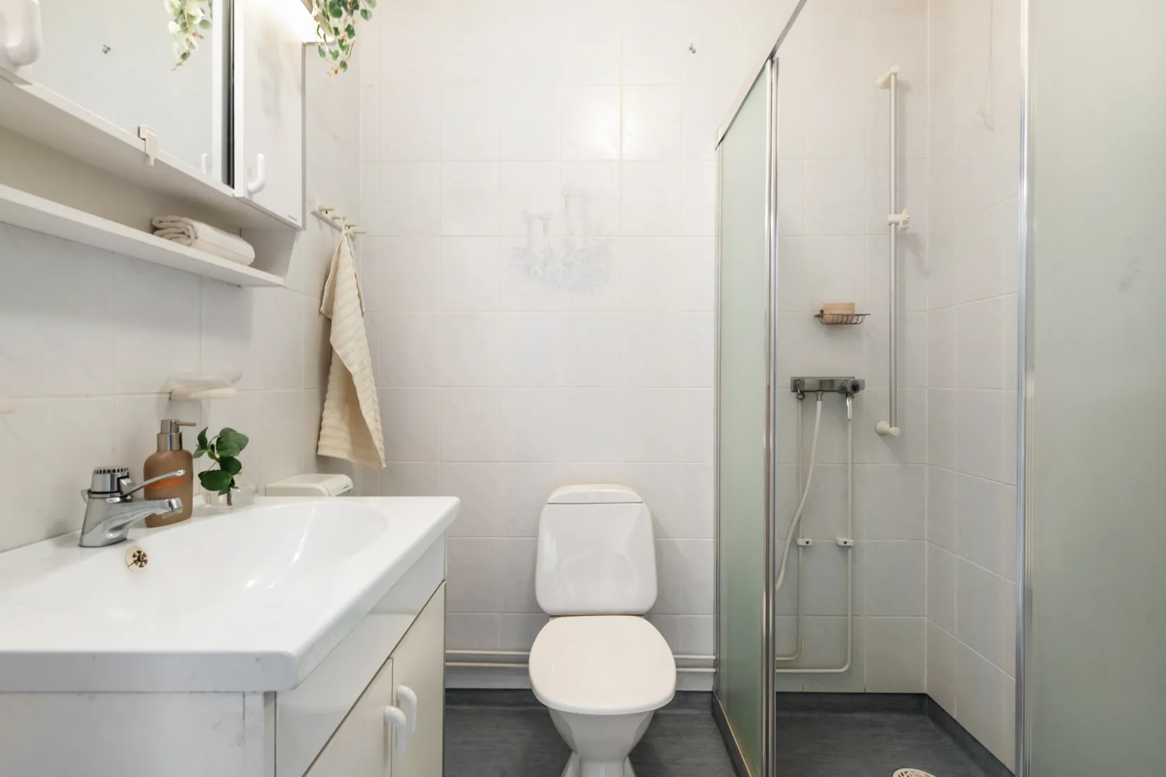 Villa, Radhus, Palmstruchs väg 64, Gribbylund, Täby