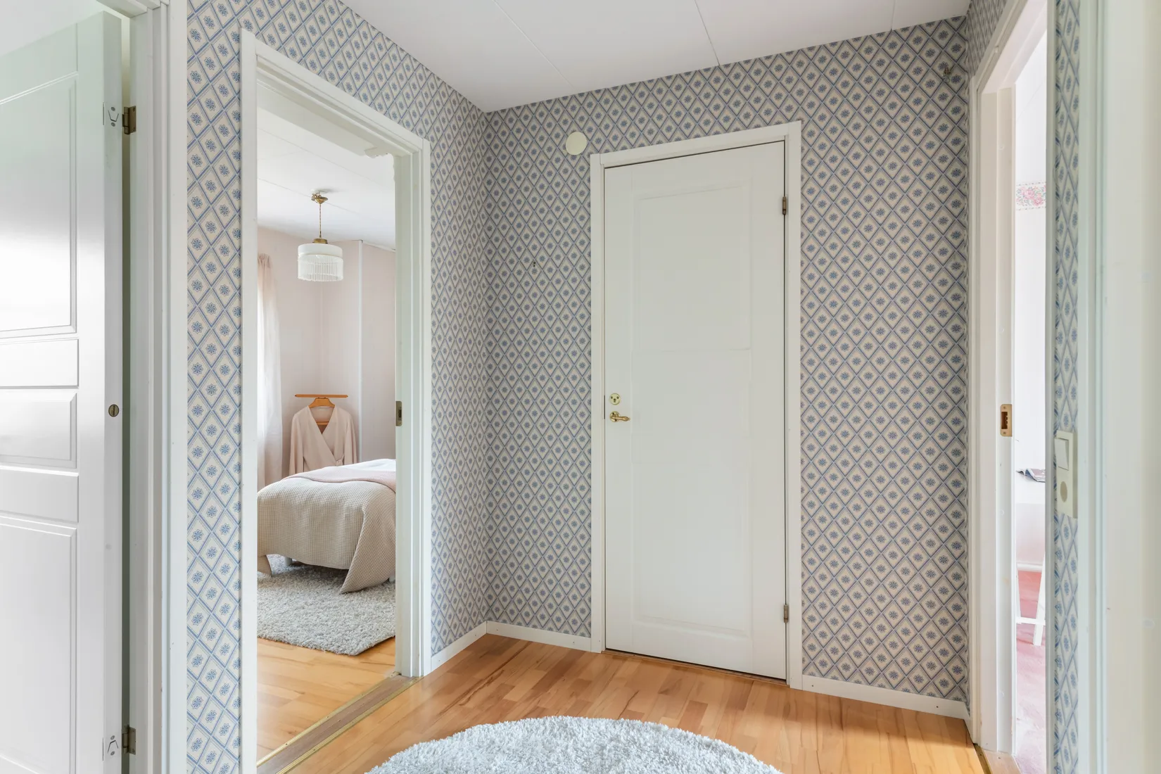 Villa, Radhus, Palmstruchs väg 64, Gribbylund, Täby