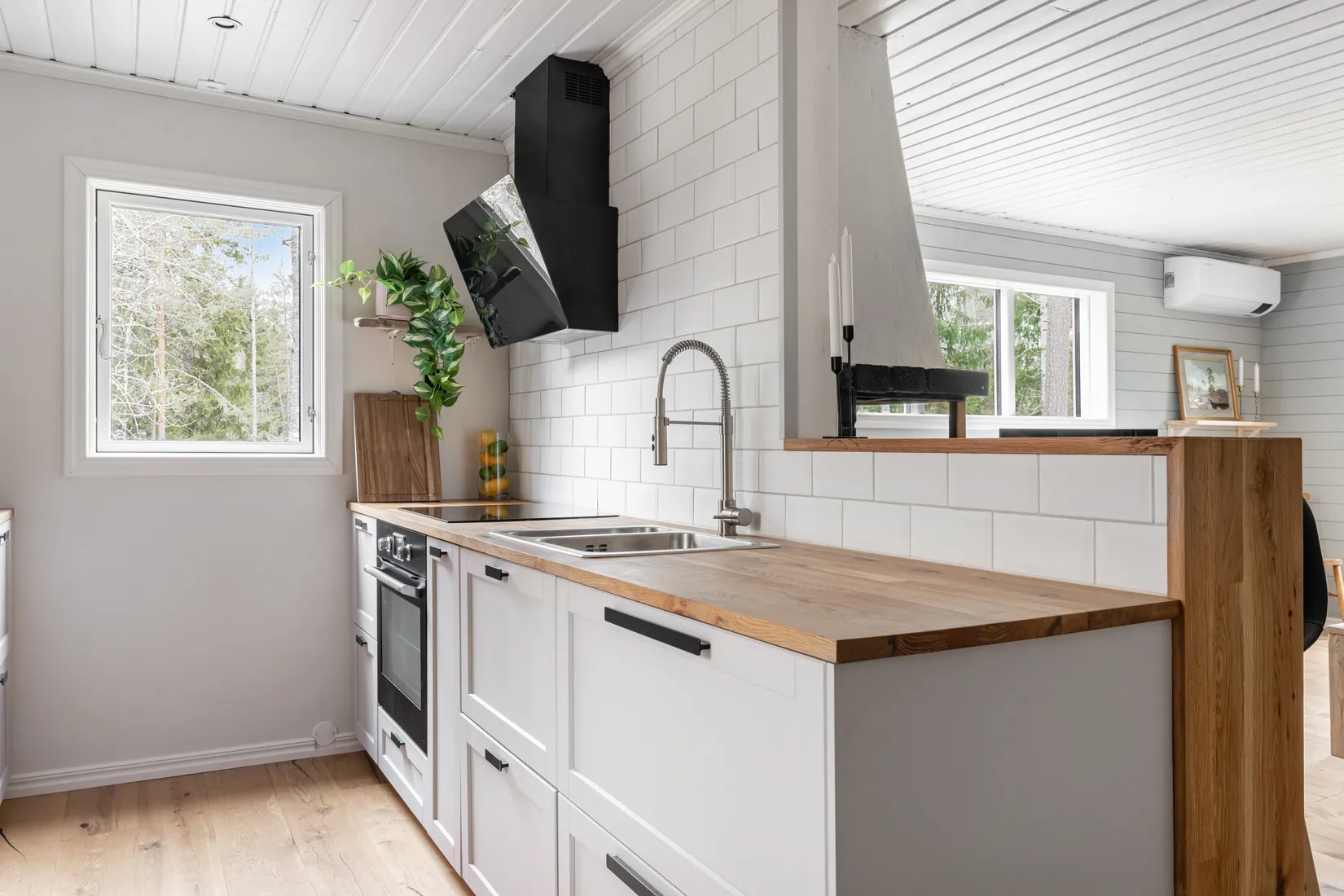 Villa, Dalbovägen 1, Riala-Sättra, Norrtälje