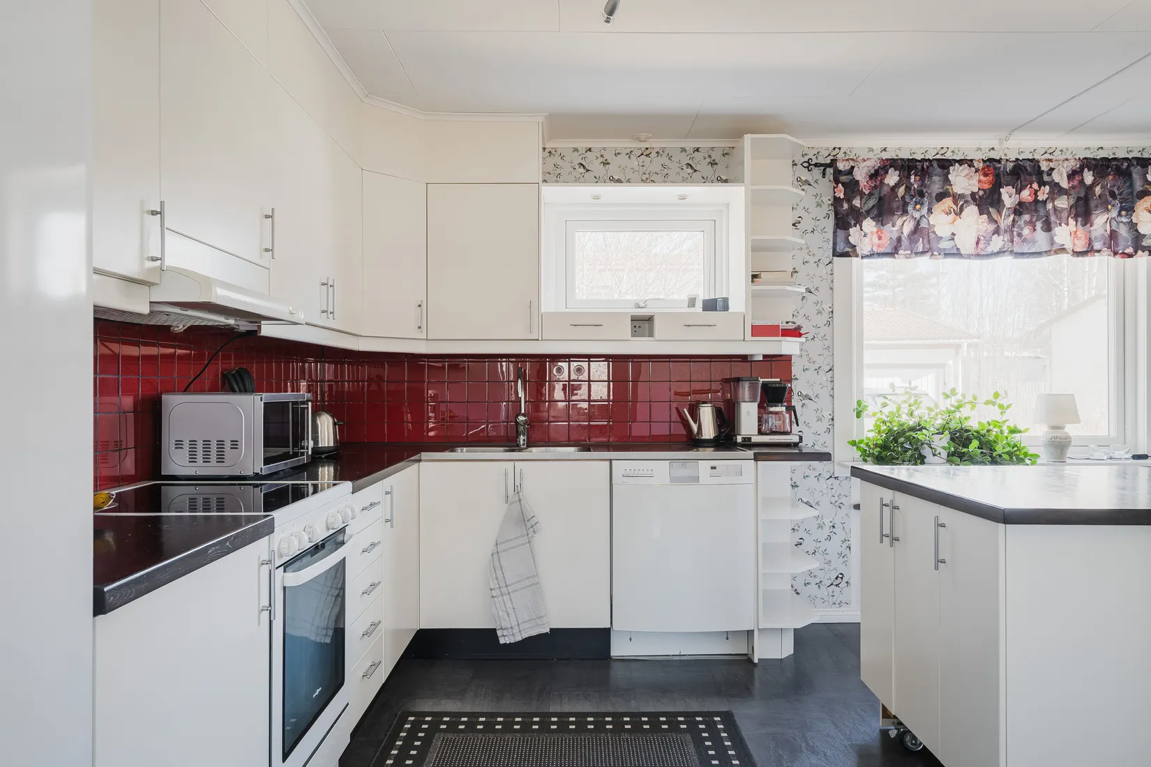 Villa, Takdroppsgatan 9, Morö Backe, Skellefteå