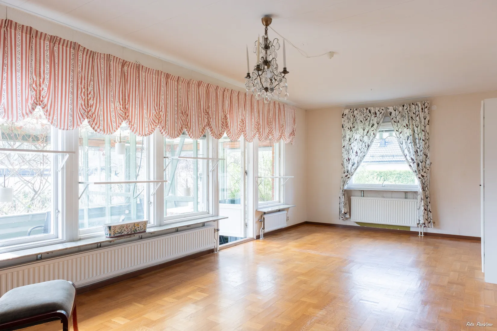 Villa, Kallfrontsgatan 13, Talltorp, Västerås