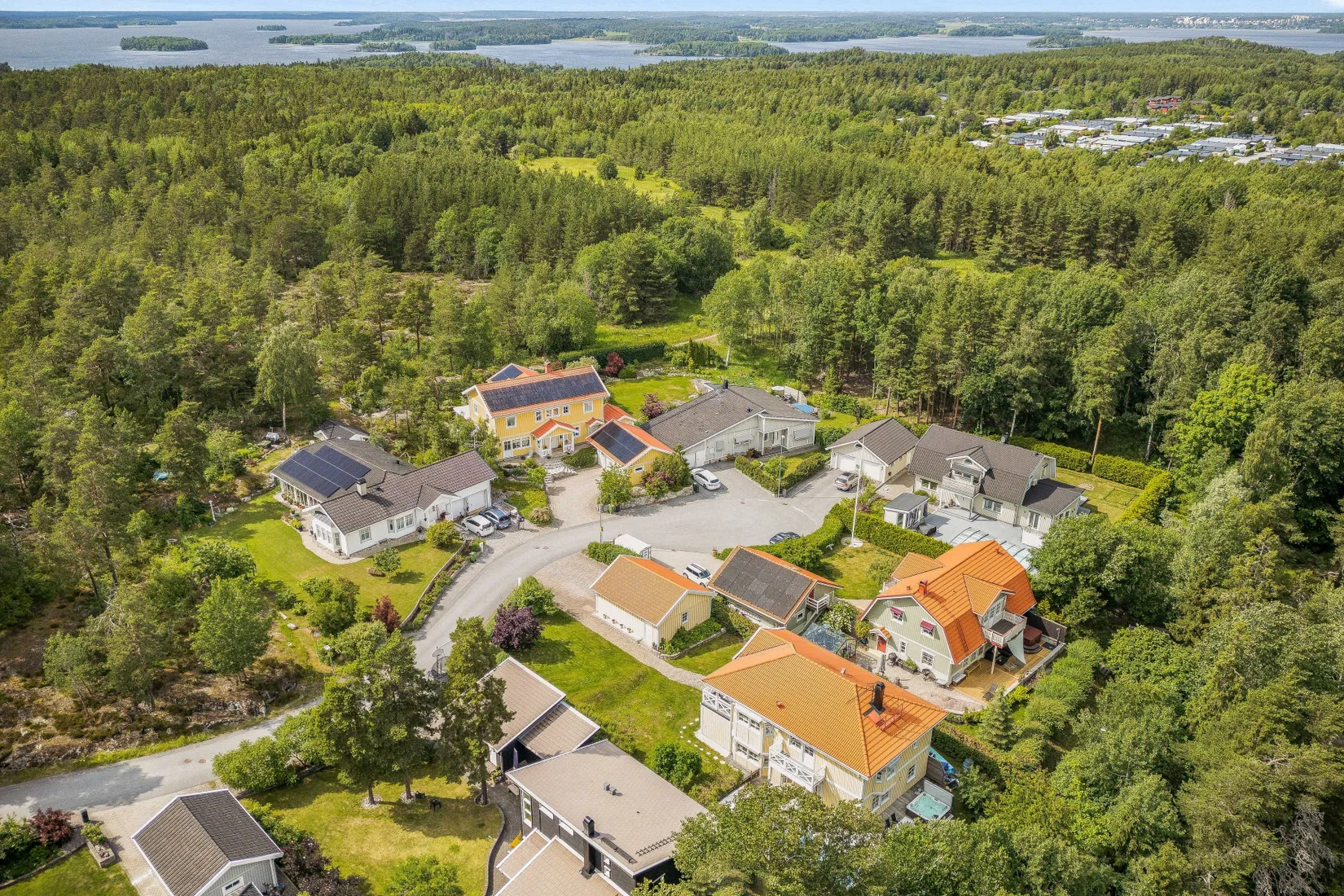 Villa, Krokivägen 12, Viksjö Hummelmora, Järfälla
