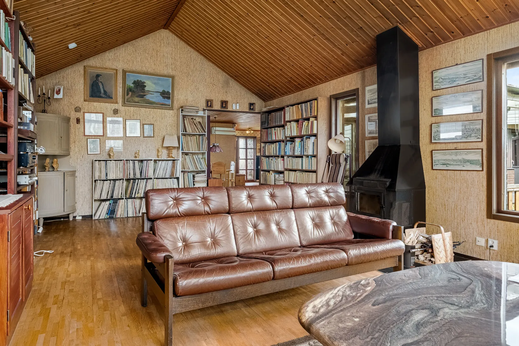 Villa, Krokusgatan 26, Skuggan, Sala
