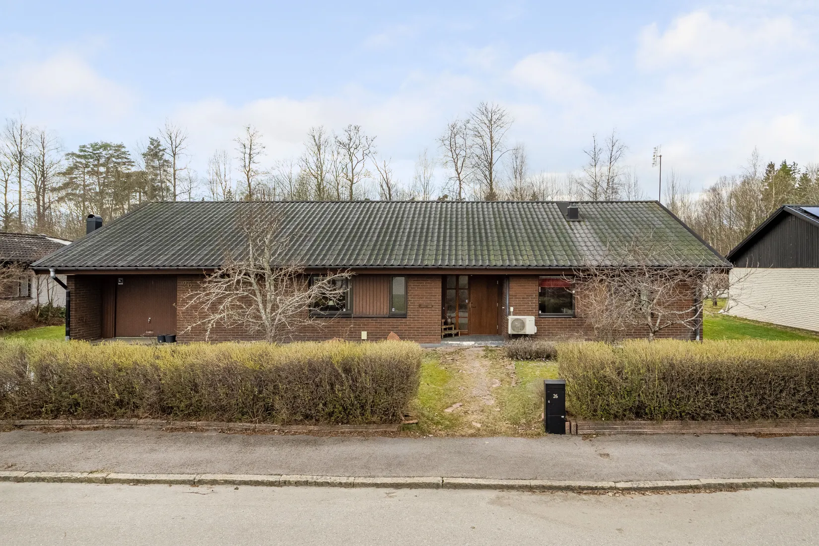 Villa, Krokusgatan 26, Skuggan, Sala