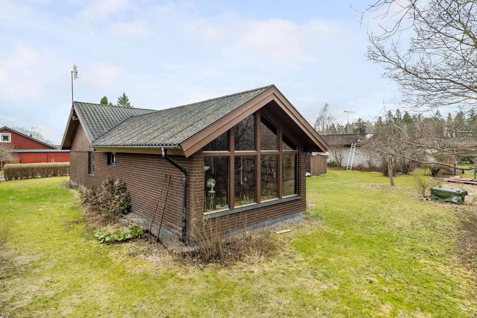 Villa, Krokusgatan 26, Skuggan, Sala