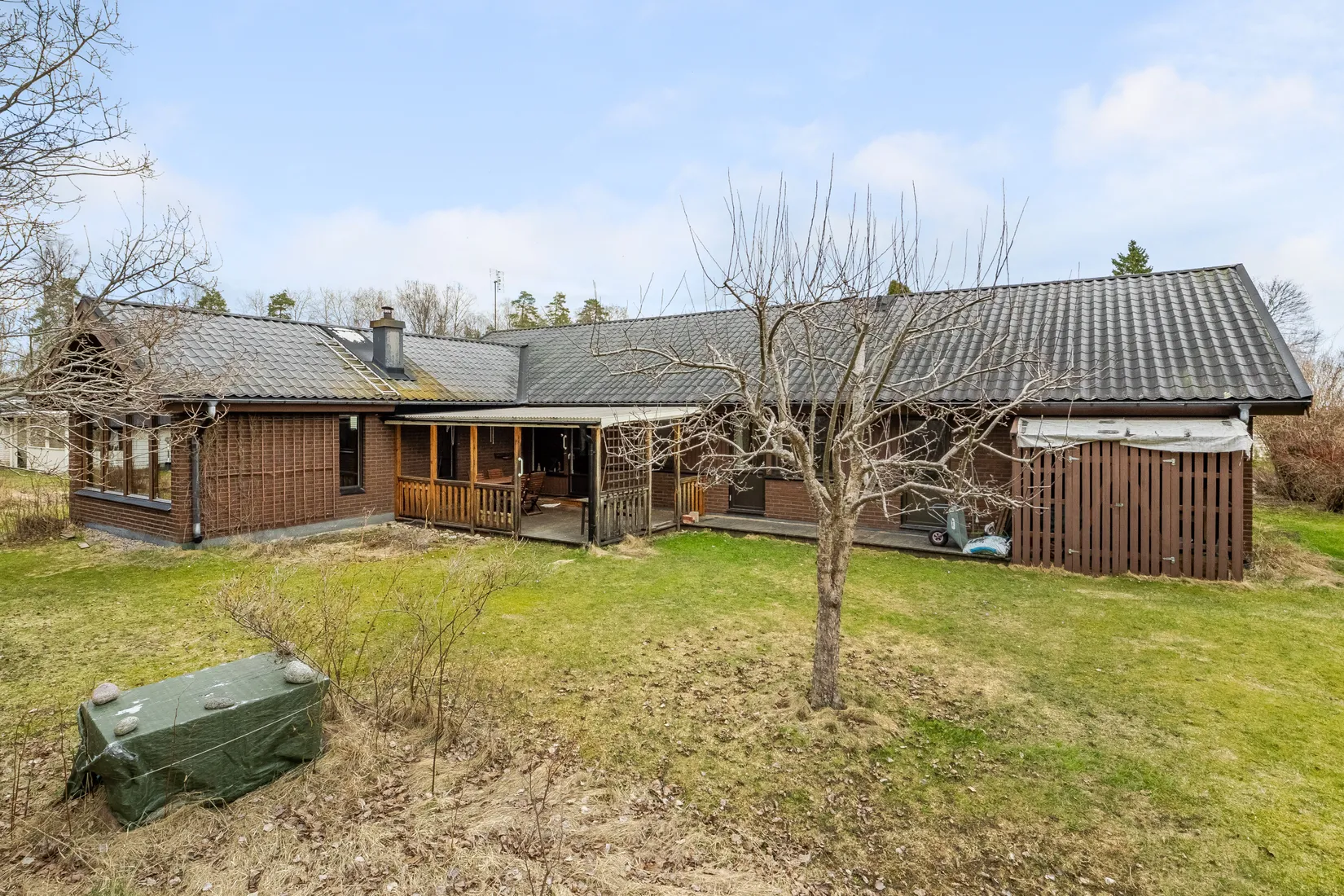 Villa, Krokusgatan 26, Skuggan, Sala