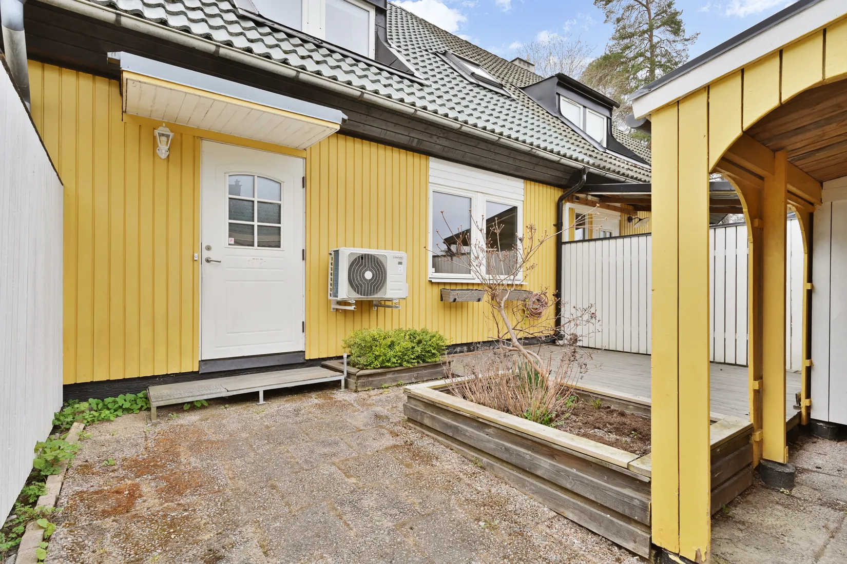 Villa, Radhus, Runbyvägen 36, Runby, Upplands Väsby