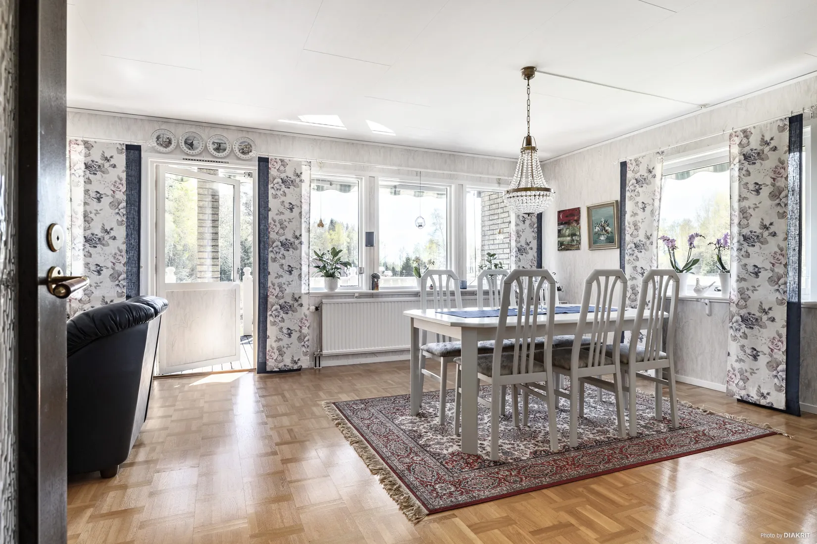 Villa, Takan 946, Vänersborg
