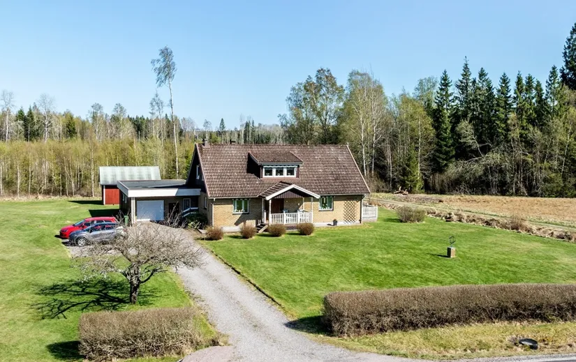 Villa, Takan 946, Vänersborg
