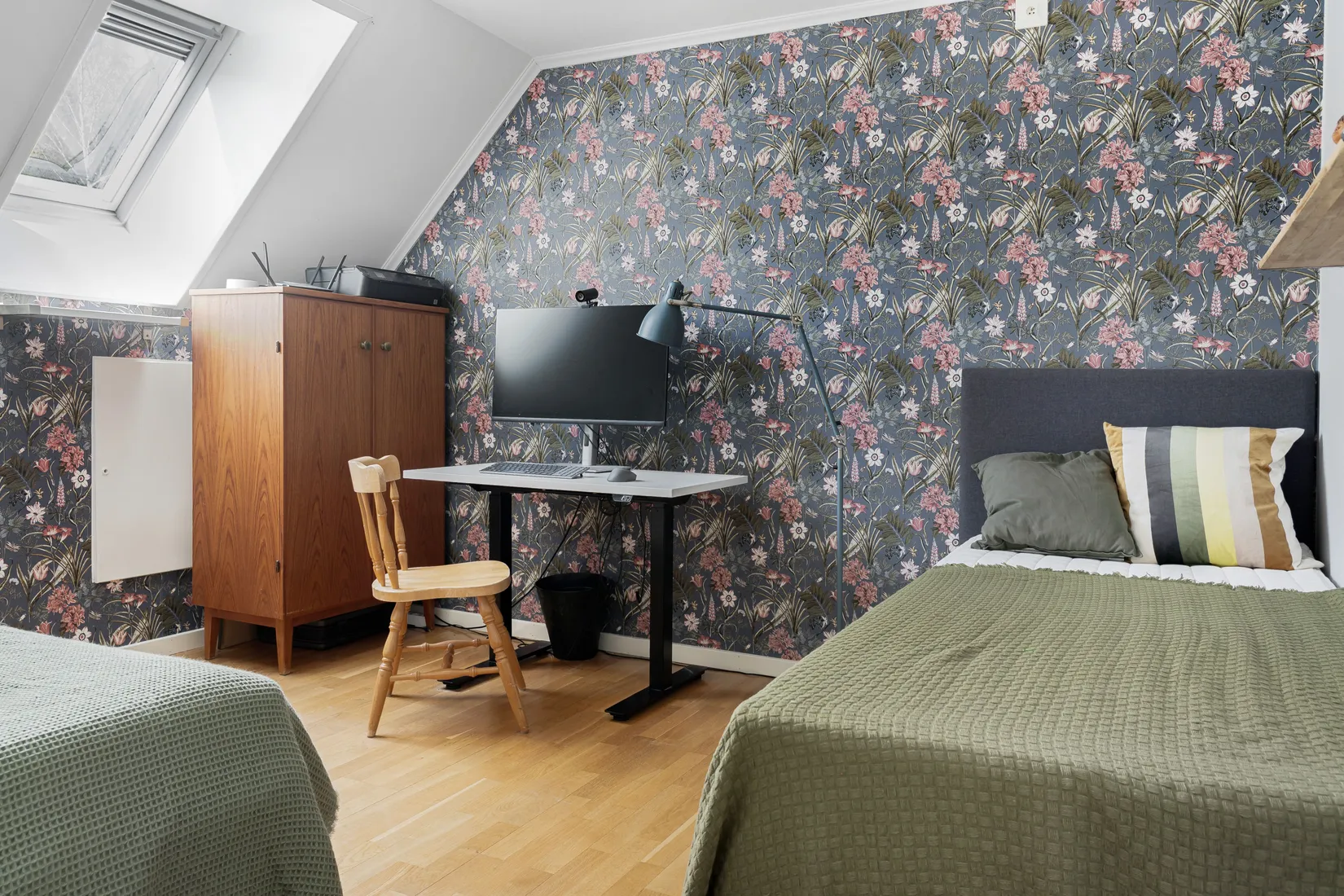 Villa, Rörsångarvägen 12, Håbo