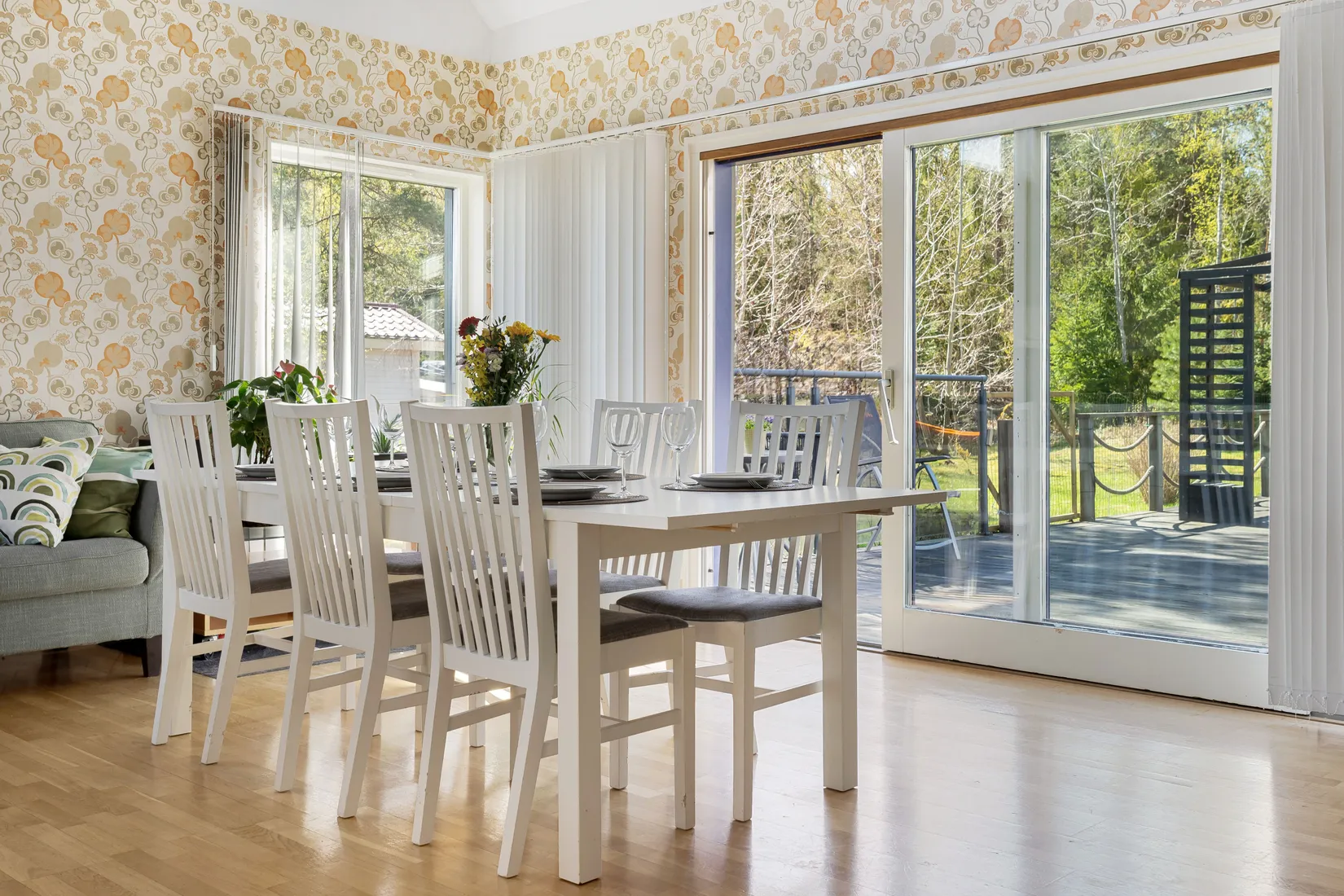 Villa, Rörsångarvägen 12, Håbo