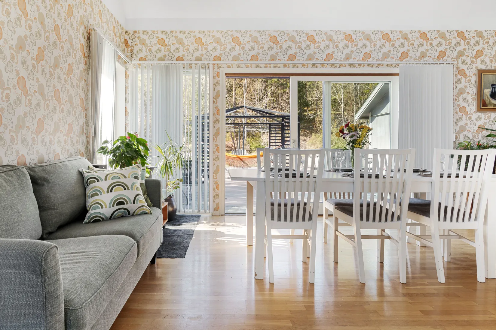 Villa, Rörsångarvägen 12, Håbo