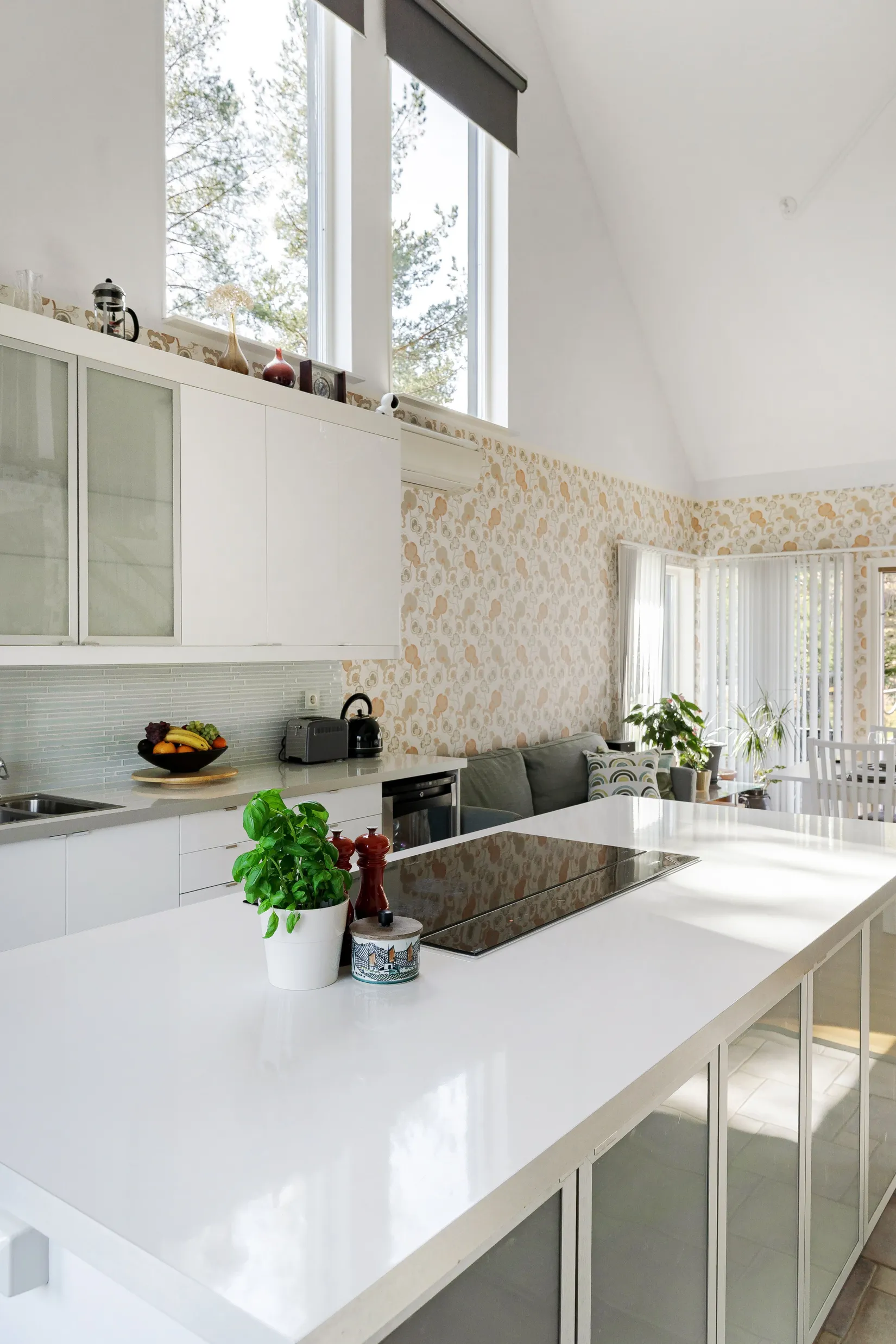 Villa, Rörsångarvägen 12, Håbo