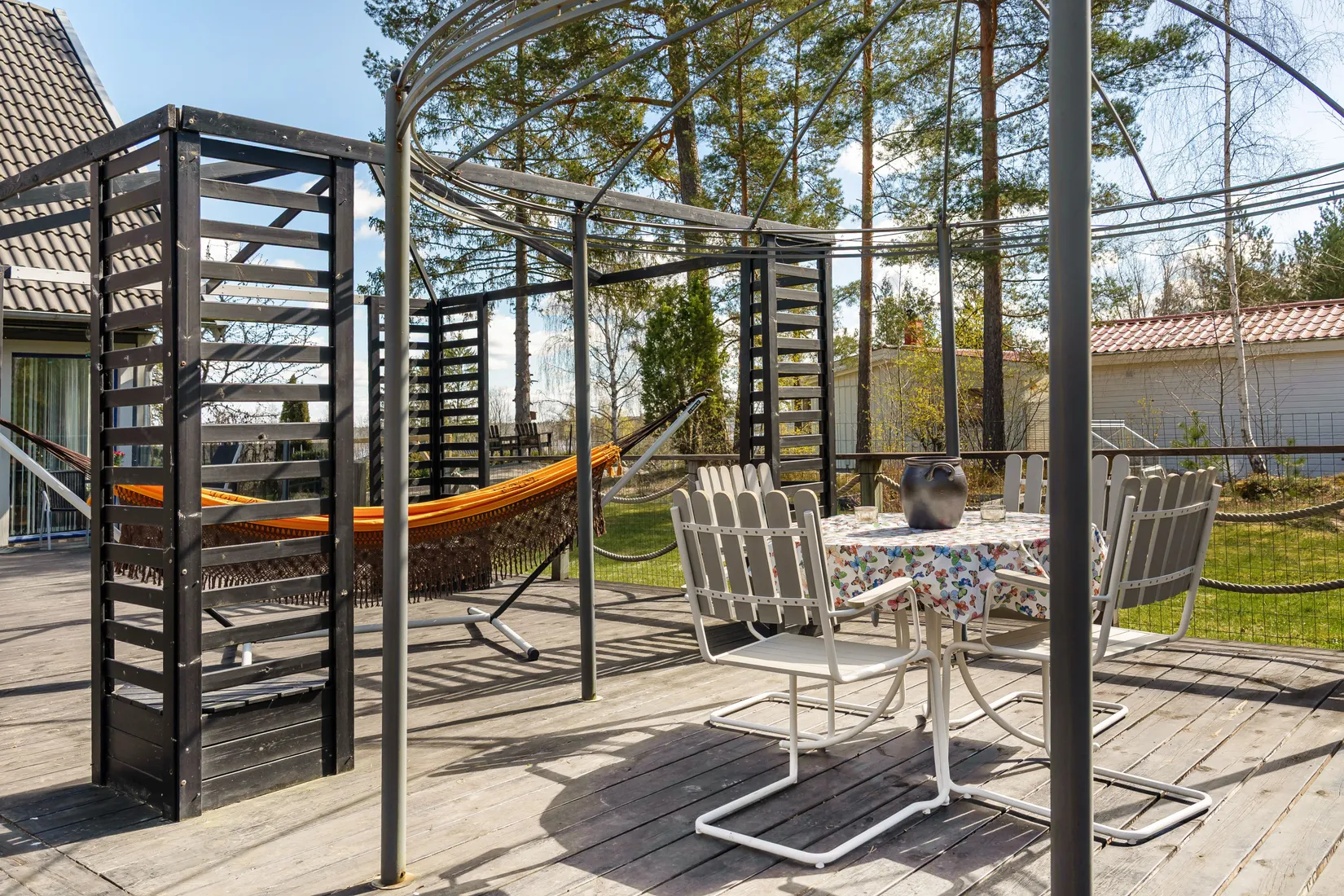 Villa, Rörsångarvägen 12, Håbo