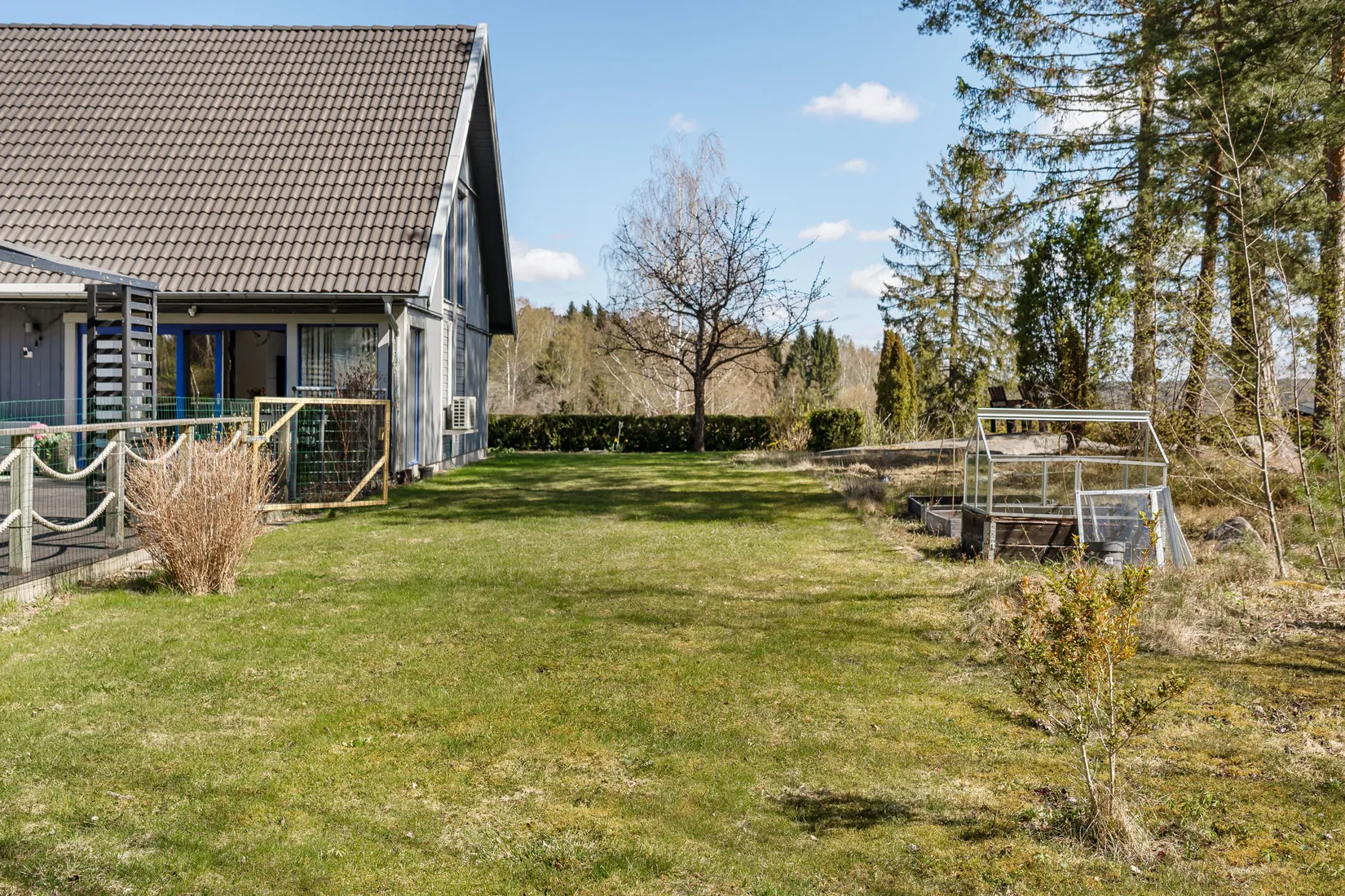Villa, Rörsångarvägen 12, Håbo