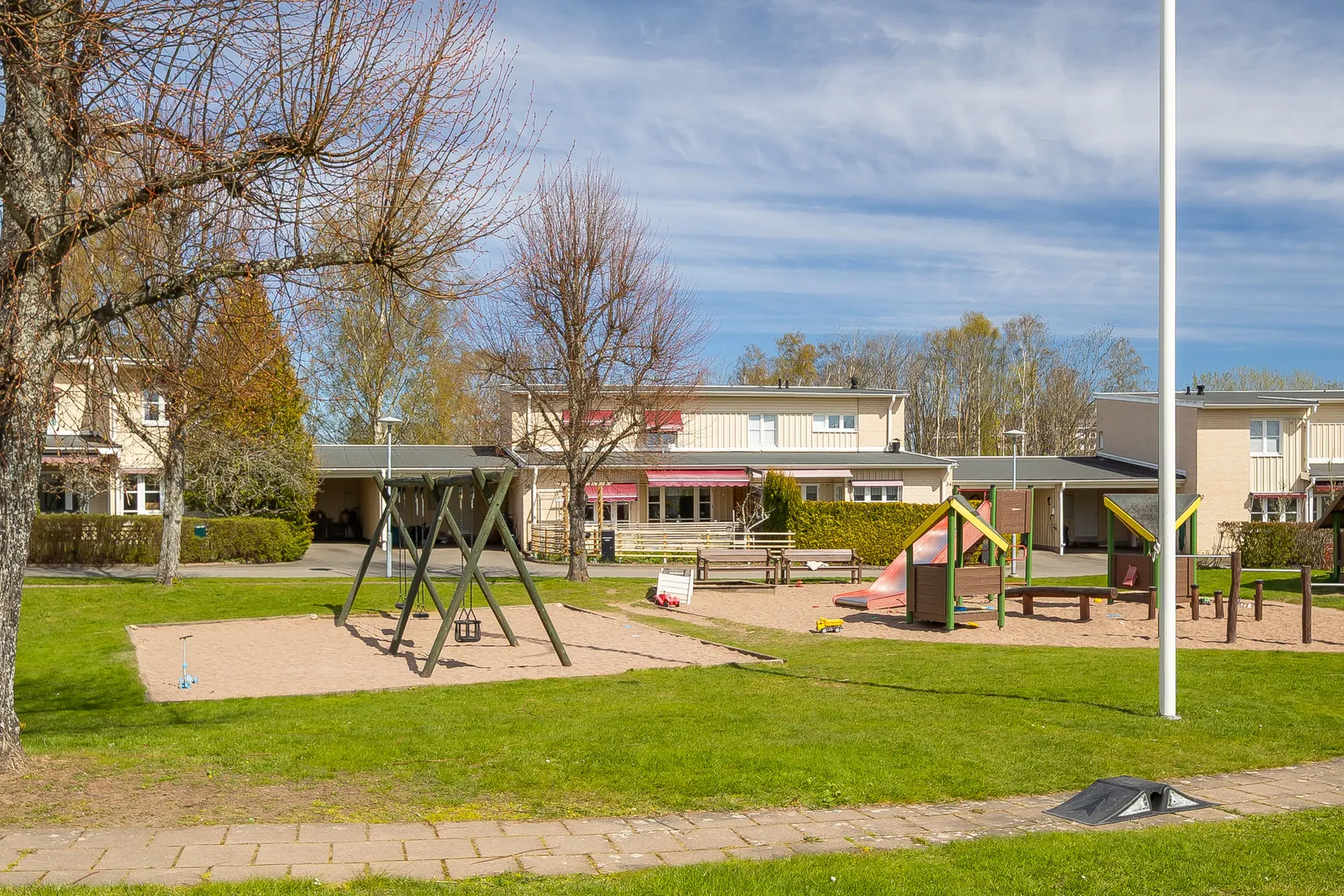 Bostadsrätt, Radhus, Frostagårdsvägen 52, Frostakällan, Skövde
