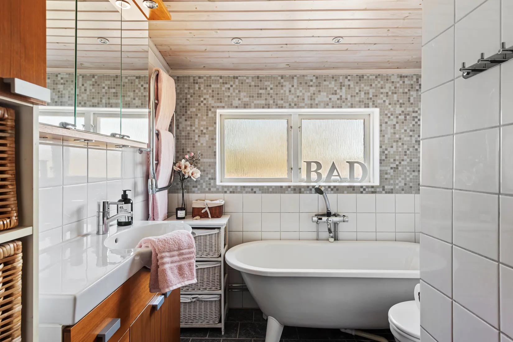 Villa, Tranbärsstigen 1, Roslags Näsby, Täby