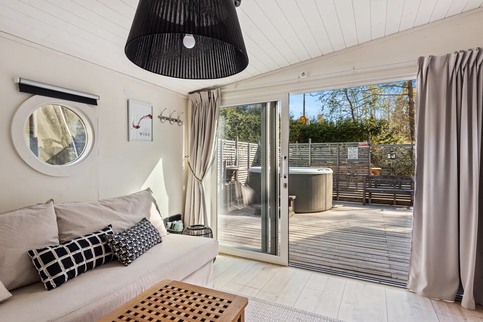 Villa, Tranbärsstigen 1, Roslags Näsby, Täby