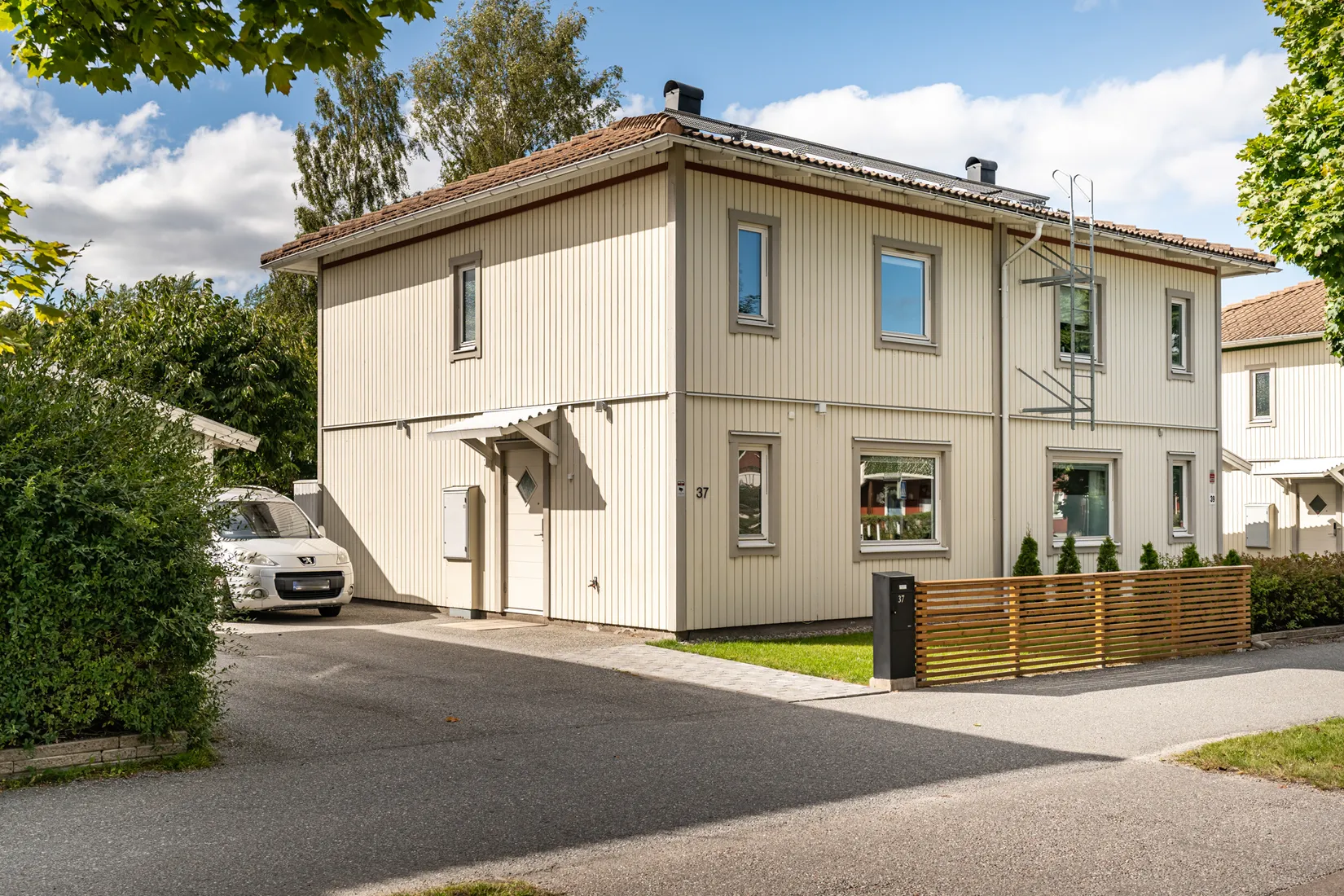 Bostadsrätt, Radhus, Orgonavägen 37, Skälby, Järfälla