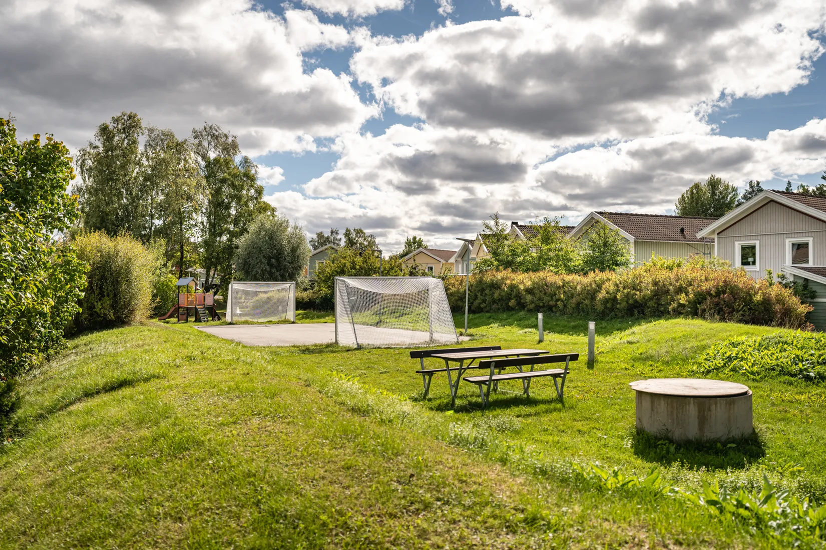 Bostadsrätt, Radhus, Orgonavägen 37, Skälby, Järfälla
