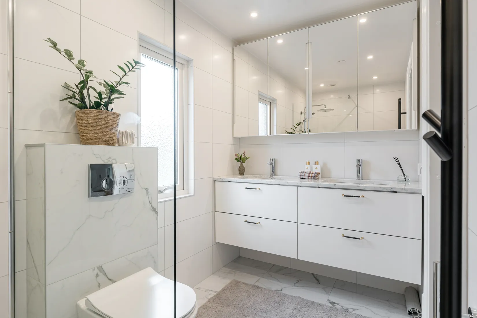 Bostadsrätt, Radhus, Orgonavägen 37, Skälby, Järfälla