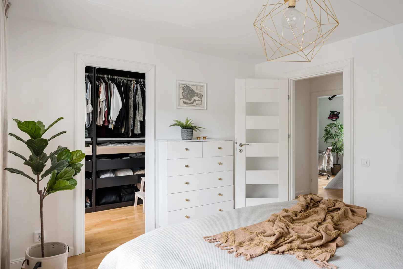 Bostadsrätt, Radhus, Orgonavägen 37, Skälby, Järfälla
