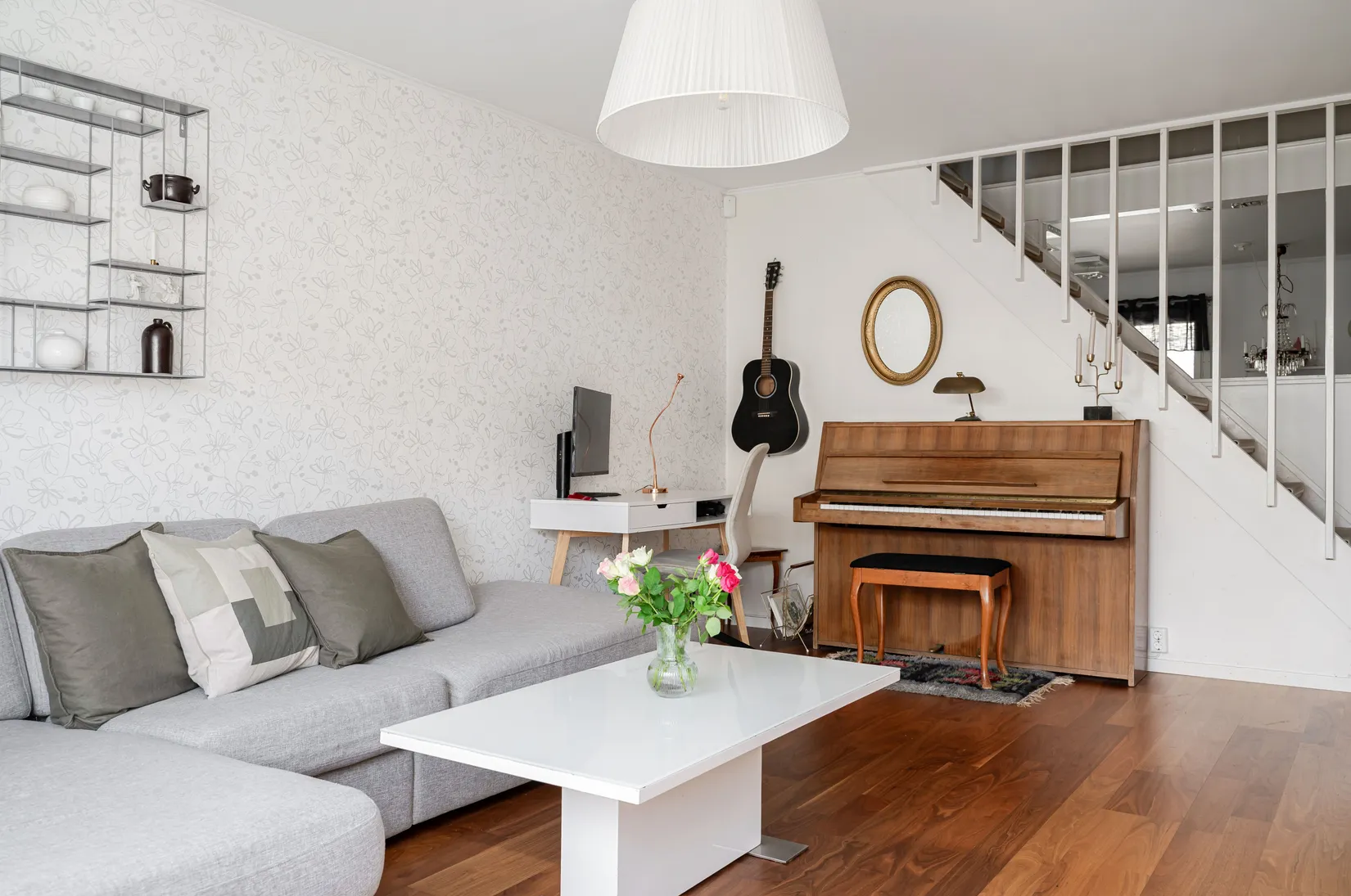 Villa, Radhus, Gräsvägen 28, Kynäs, Huddinge