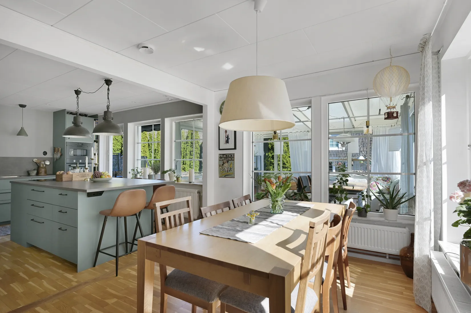 Villa, Julivägen 2B, Trollbäcken, Tyresö