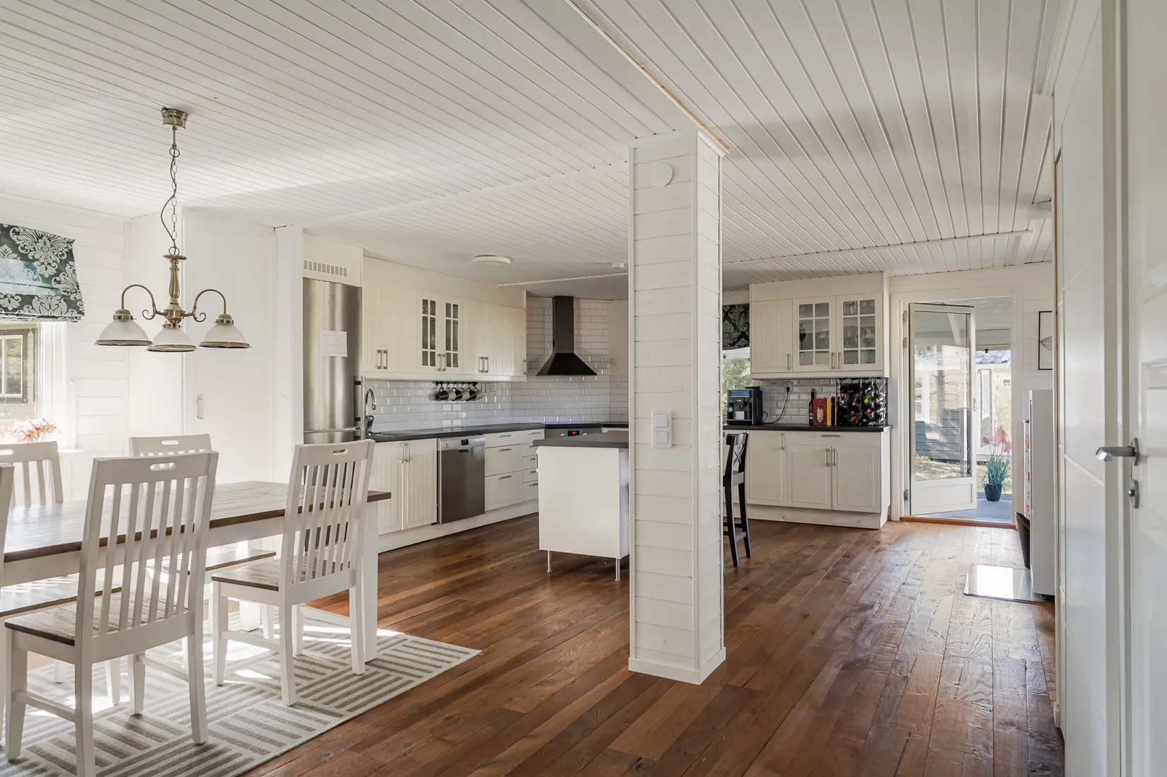 Fritidshus, Tre backars väg 26, Sanda, Strängnäs