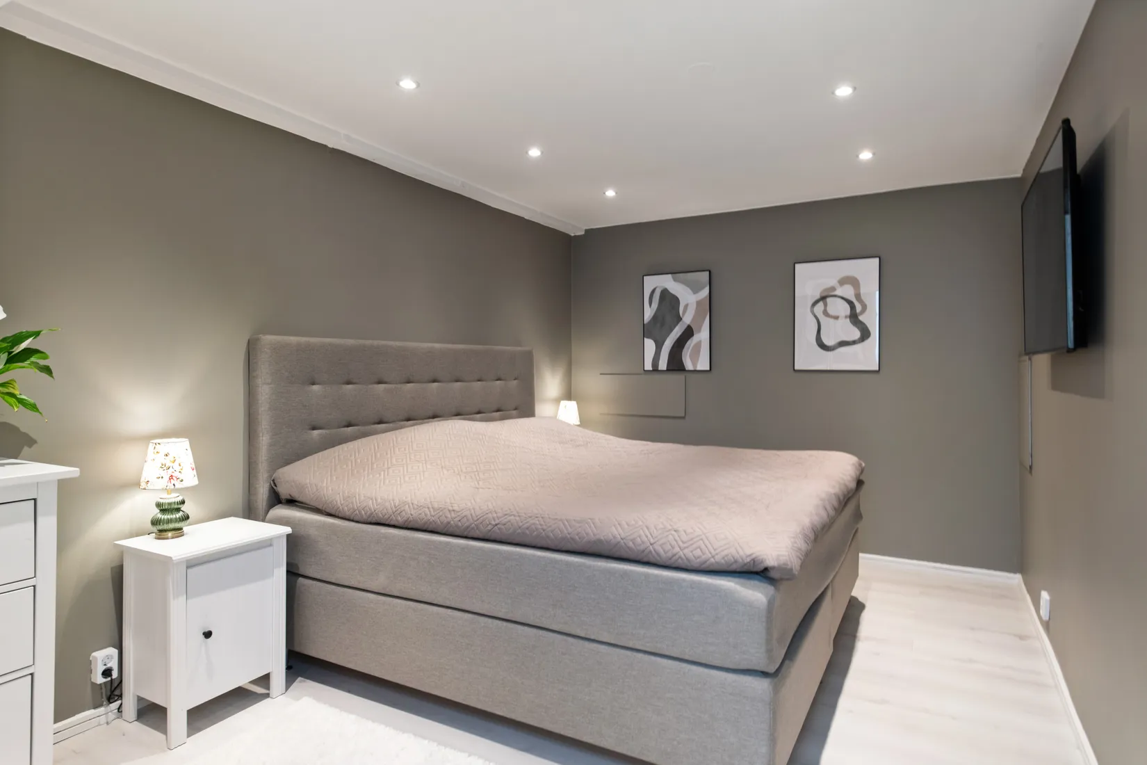 Villa, Radhus, Lövängsvägen 123, Ella Gård, Täby