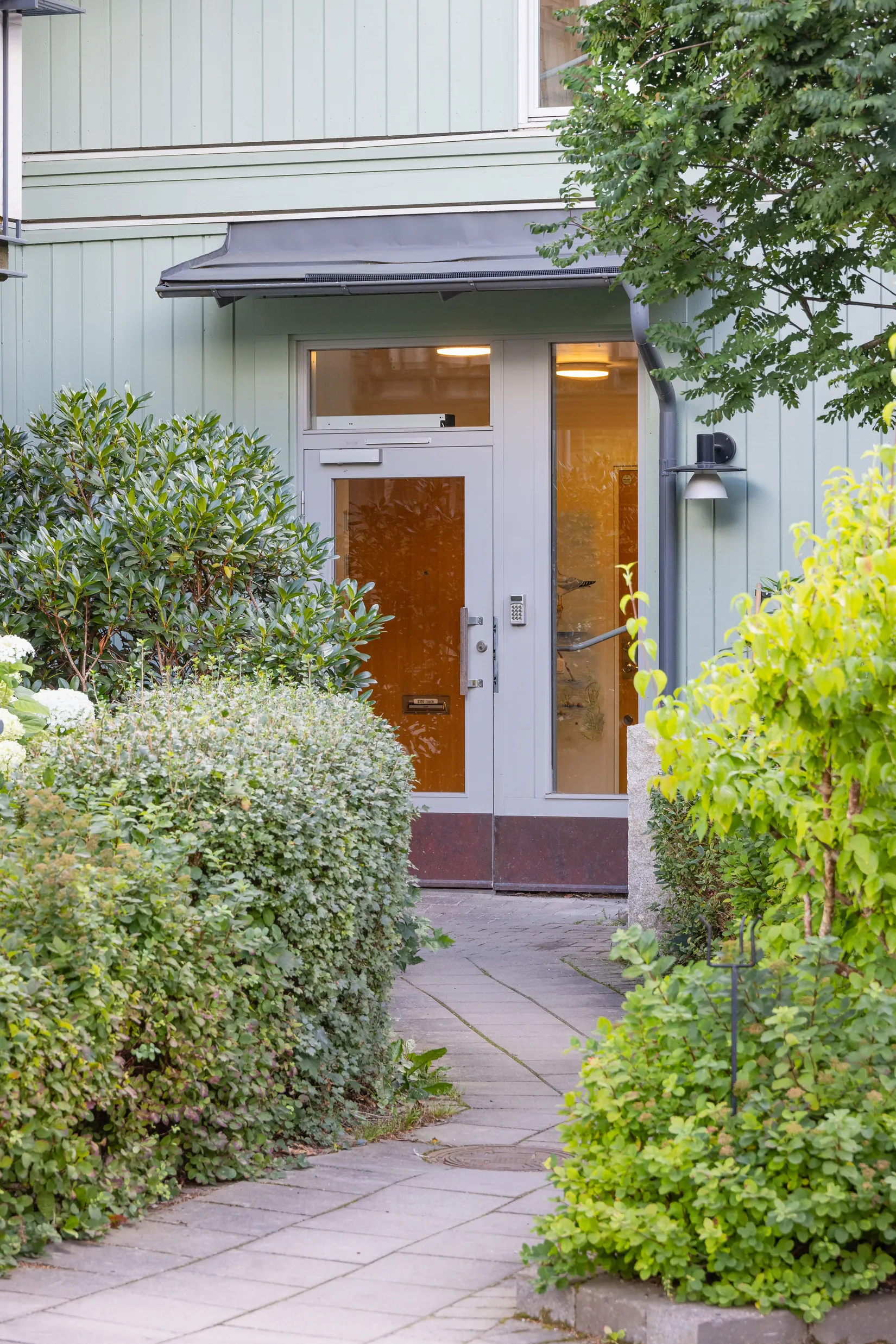 Bostadsrätt, STRANDVÄGEN 2 B, Österskär, Österåker