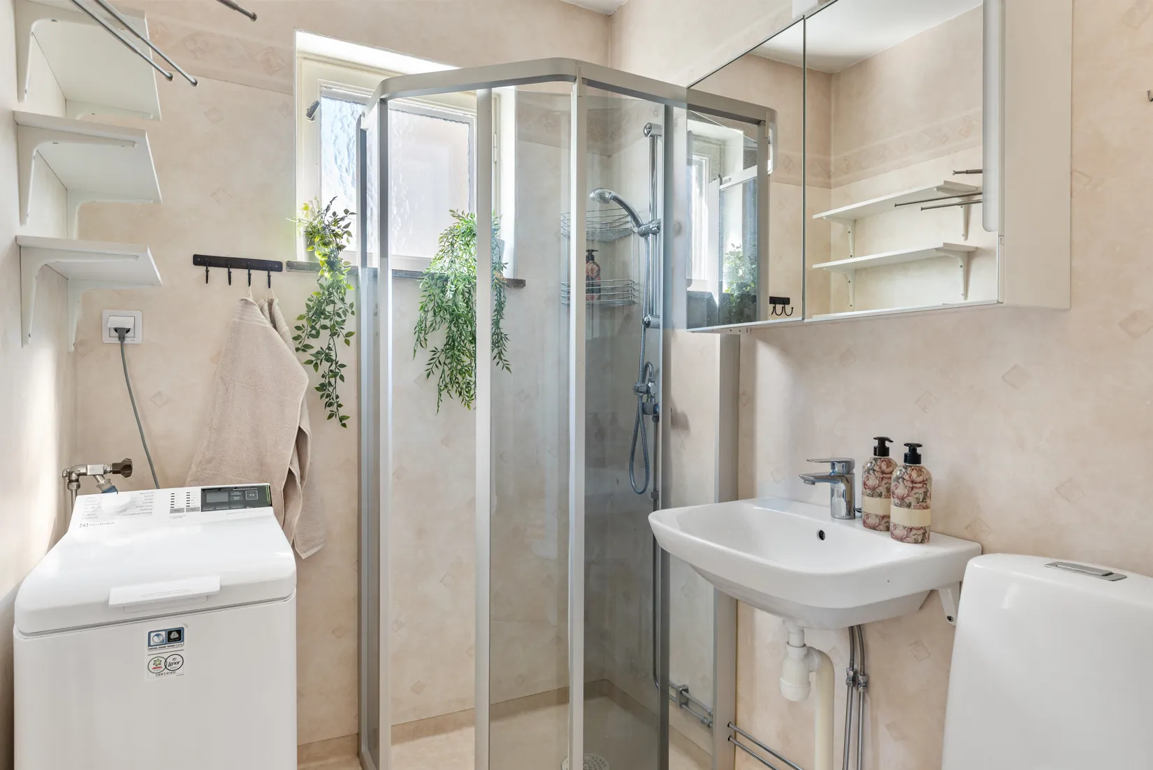Bostadsrätt, Gamlebovägen 3B, Centrala Hallstavik, Norrtälje