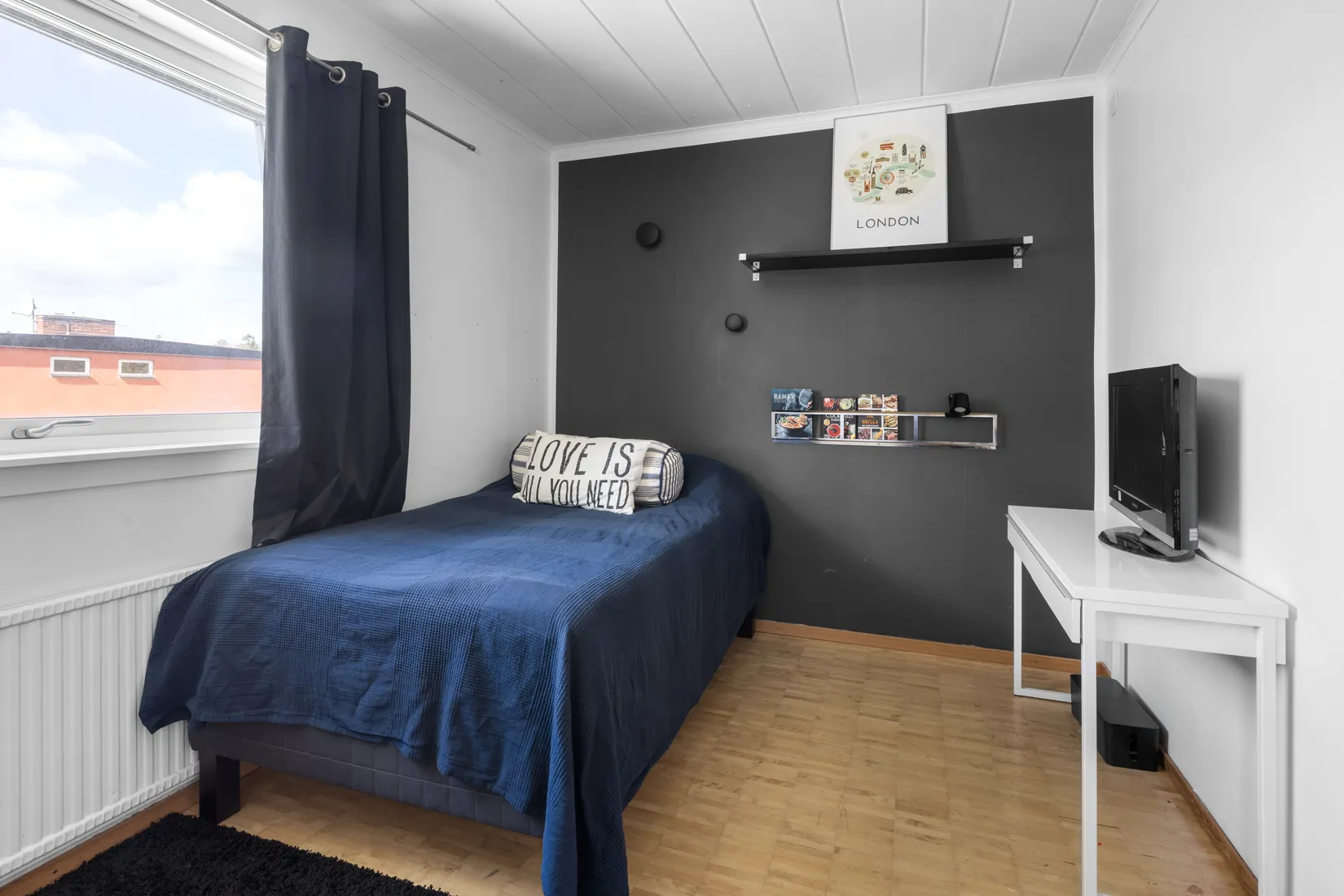 Radhus, Soltorpsvägen 2, Broängen, Botkyrka