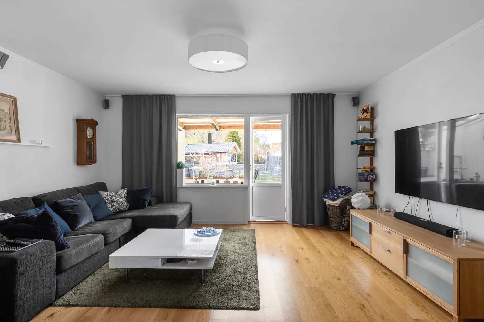 Radhus, Soltorpsvägen 2, Broängen, Botkyrka