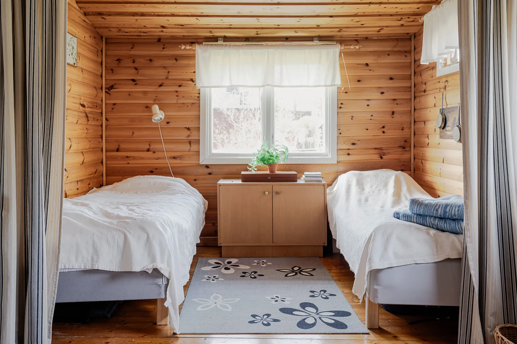 Fritidshus, Rödkolsstigen 2, Eklundsnäs koloniområde, Södertälje