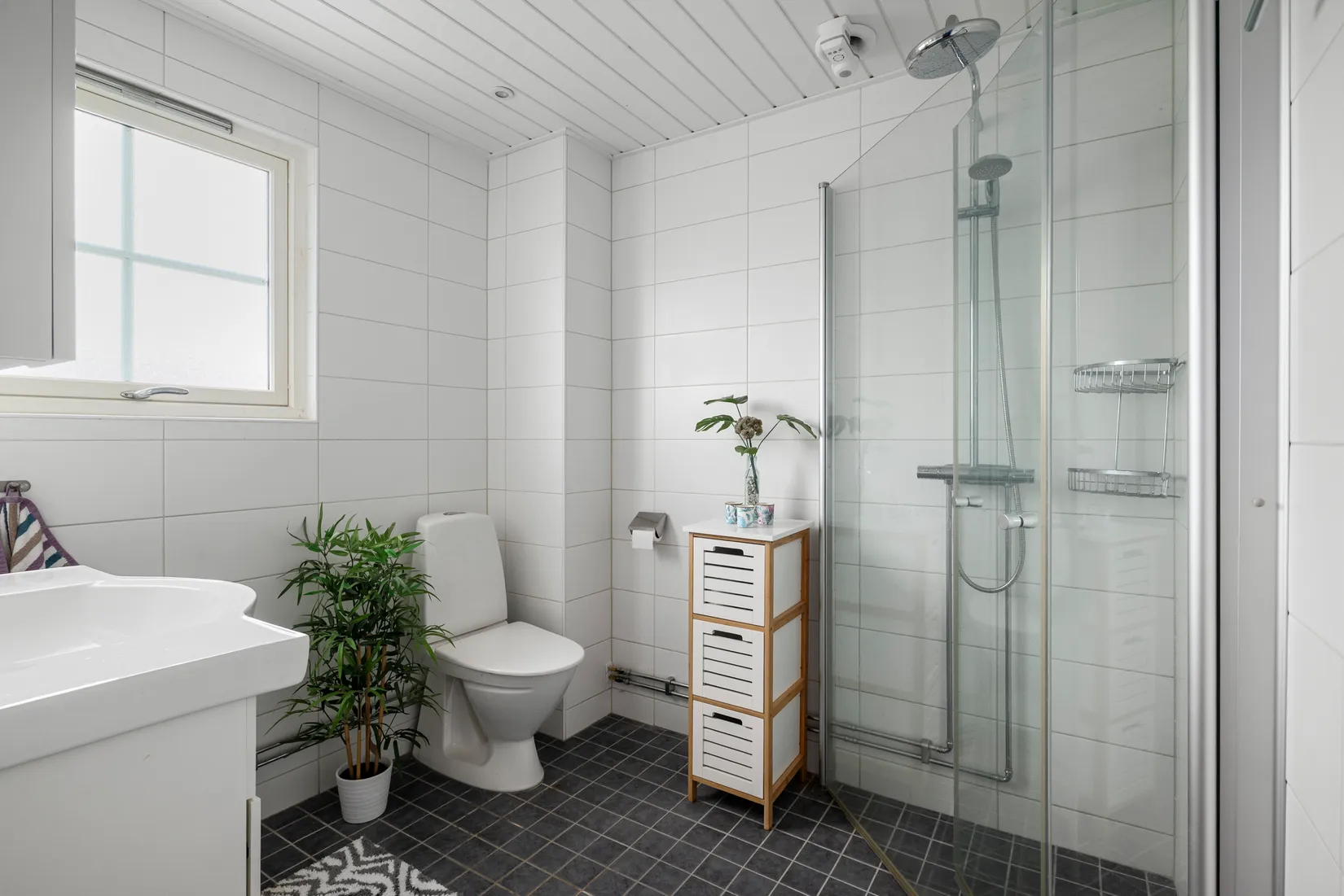 Villa, Radhus, Tumultgränd 11, Kälvesta, Stockholm