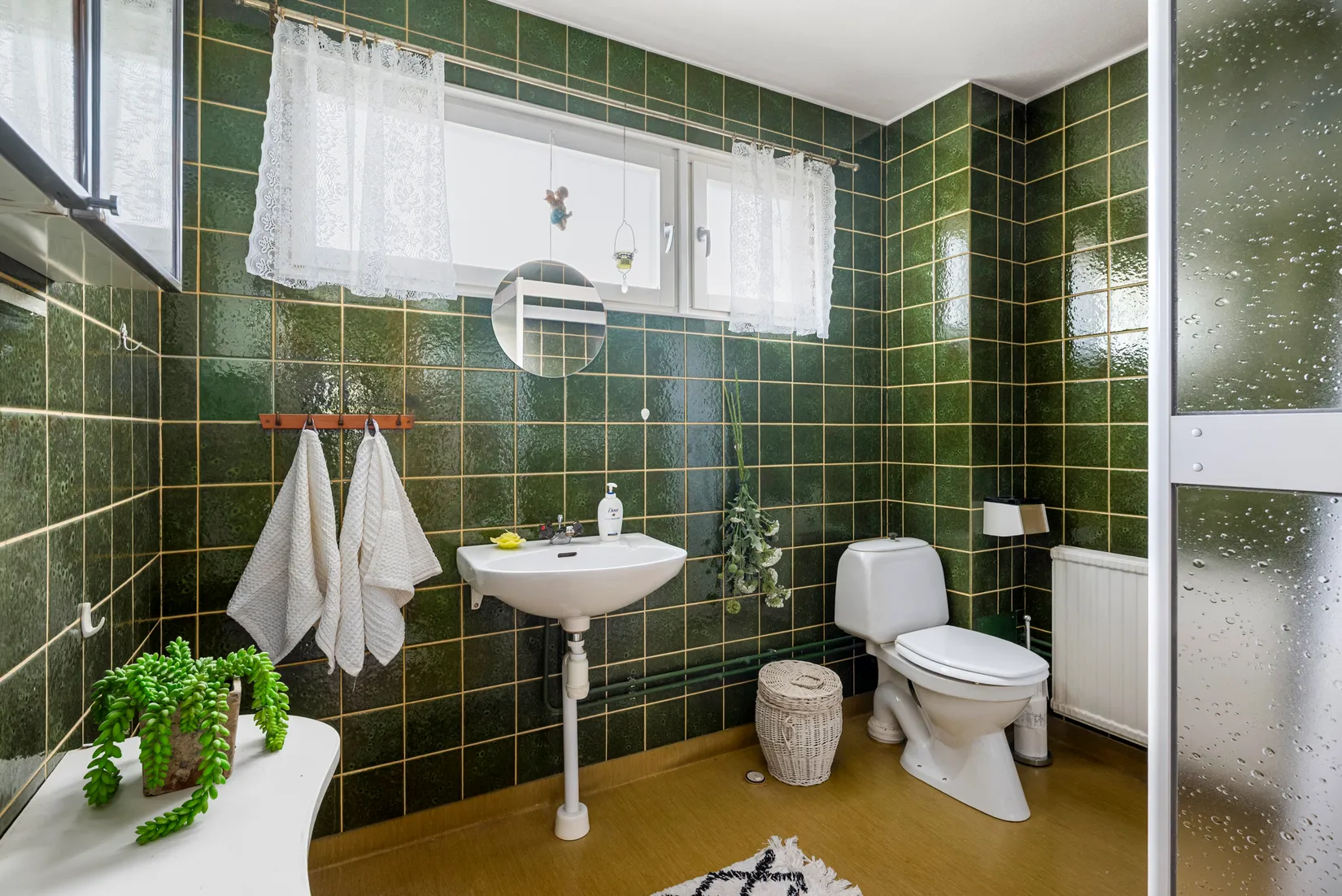 Villa, Radhus, Tumultgränd 11, Kälvesta, Stockholm