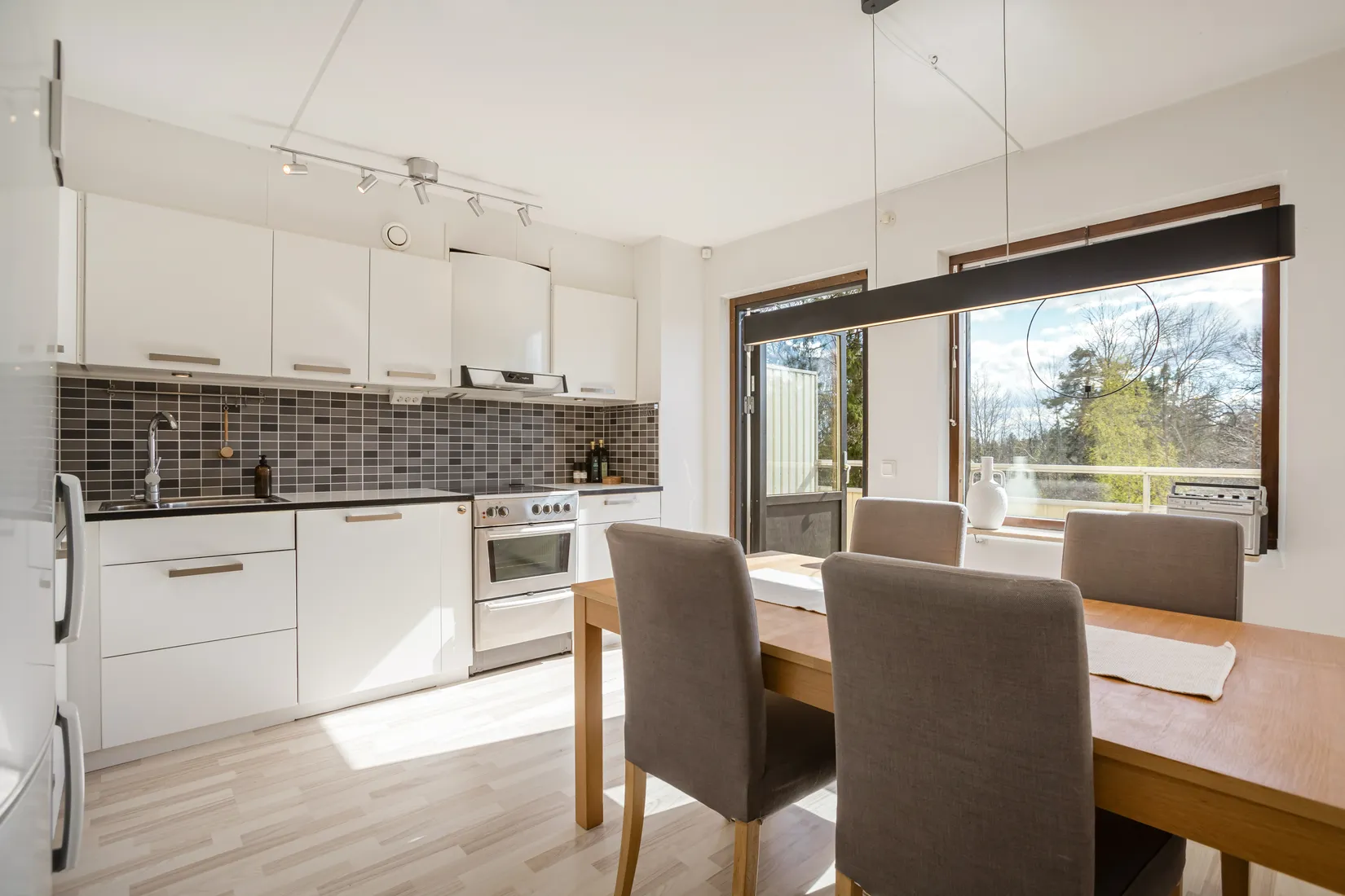 Bostadsrätt, Jordgubbsgränd 27, Viksjö, Järfälla