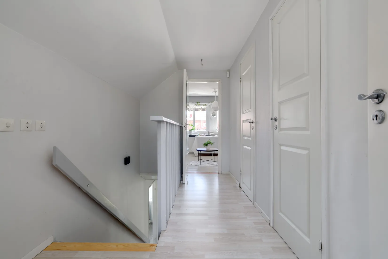Villa, Radhus, Ölmbrovägen 27, Dyltabruk, Örebro