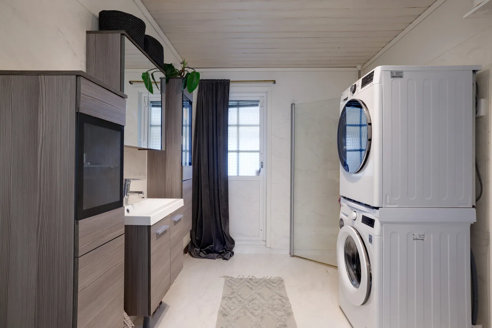 Villa, Radhus, Ölmbrovägen 27, Dyltabruk, Örebro