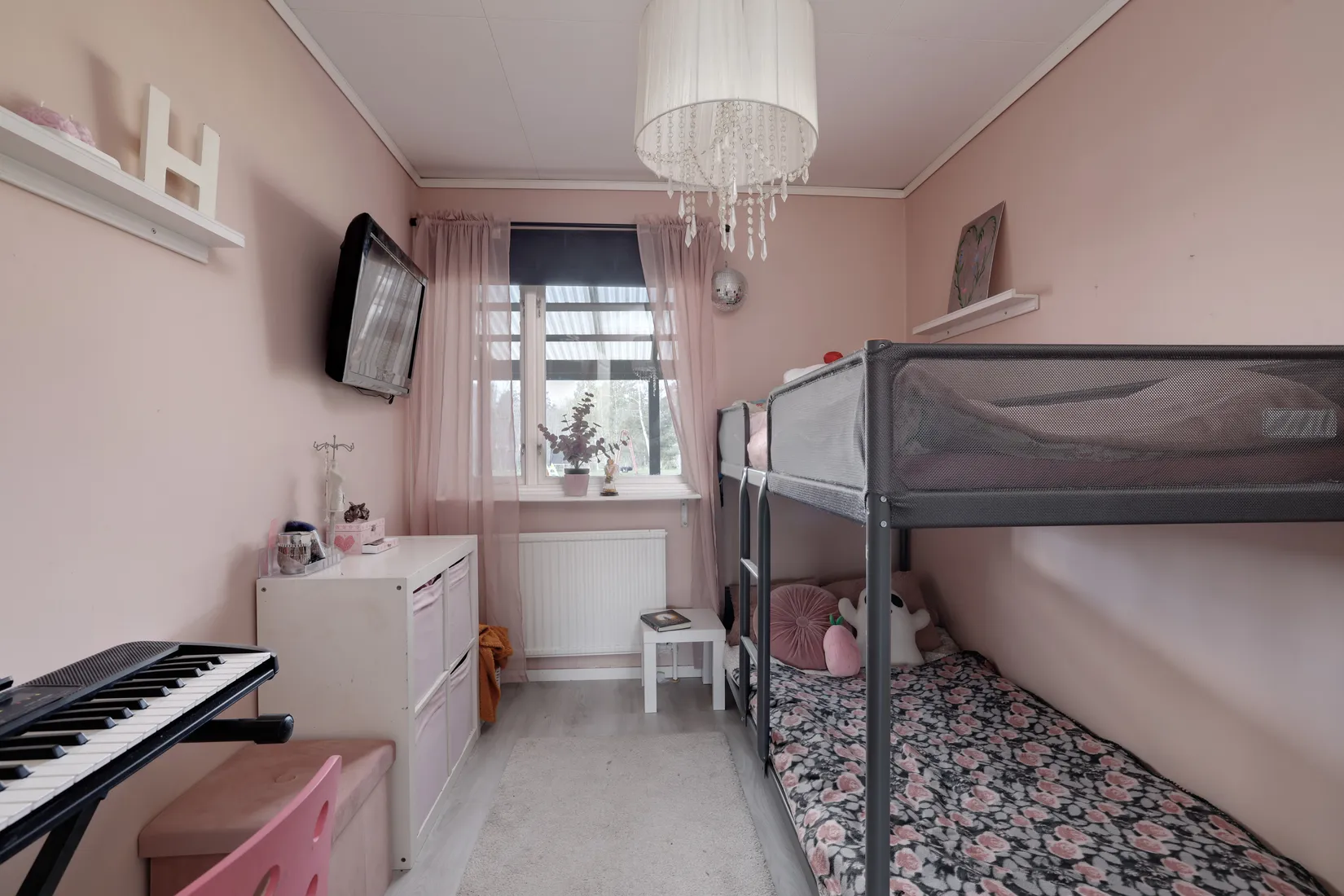 Villa, Radhus, Ölmbrovägen 27, Dyltabruk, Örebro