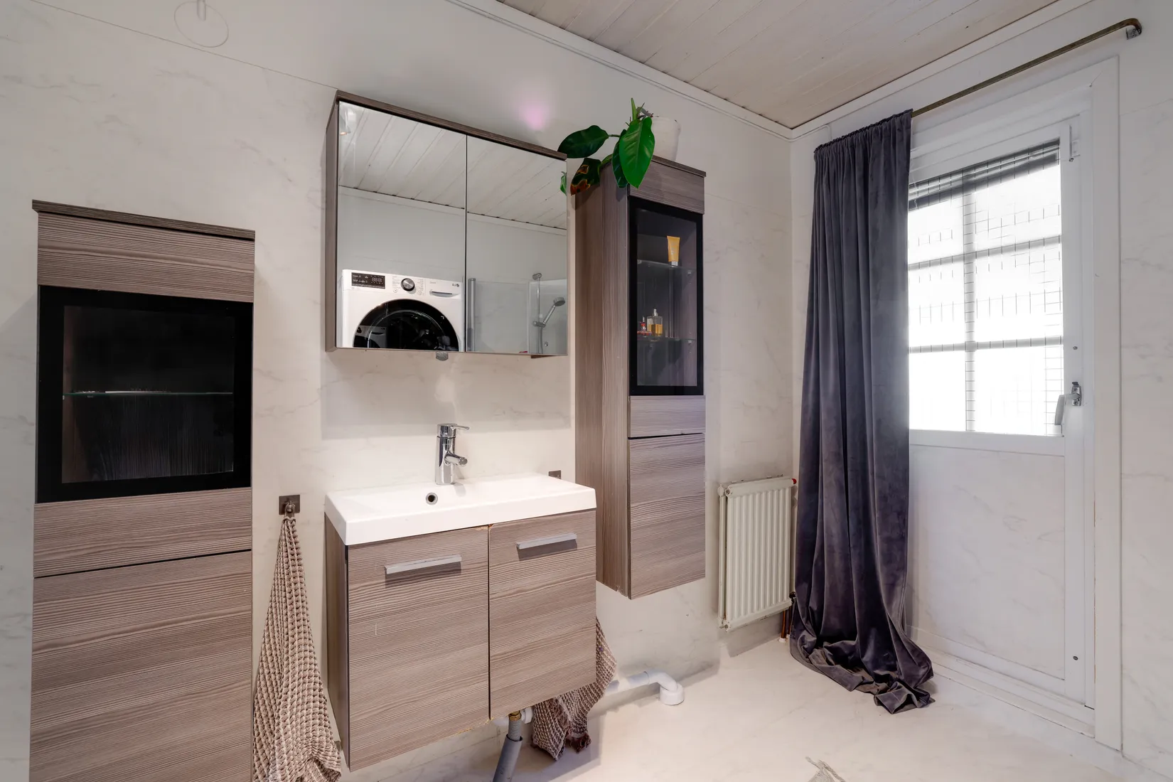 Villa, Radhus, Ölmbrovägen 27, Dyltabruk, Örebro