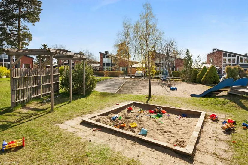 Villa, Radhus, Långsjöhöjden 69, Älvsjö - Långsjö, Stockholm